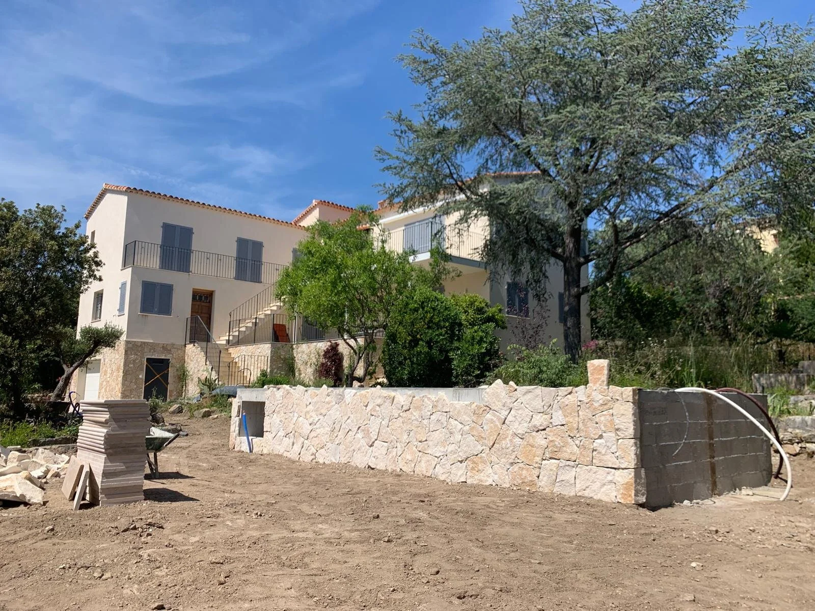Architecte construction piscine hors-sol de charme Cannes.3