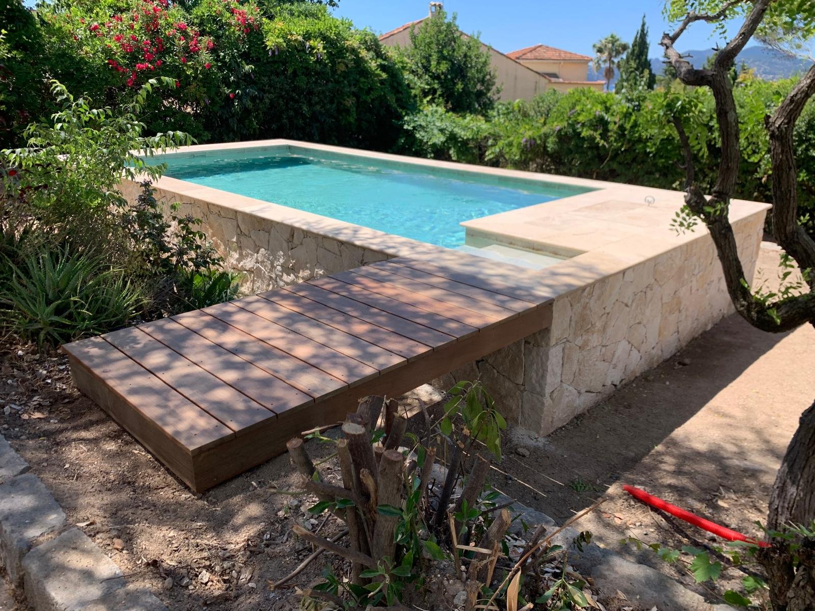 Architecte construction piscine hors-sol de charme Cannes.jpeg