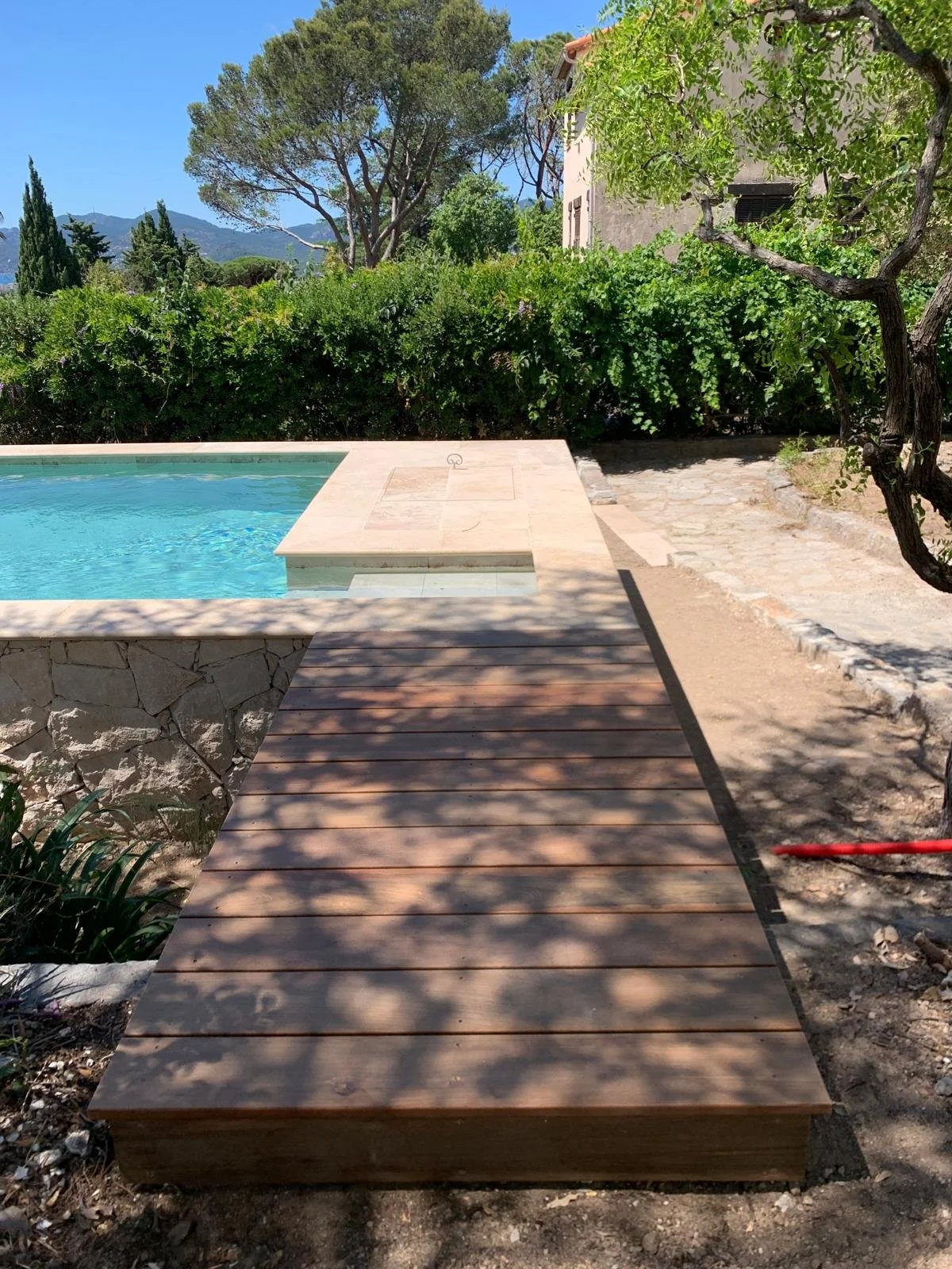 Architecte construction piscine hors-sol de charme Cannes.jpeg