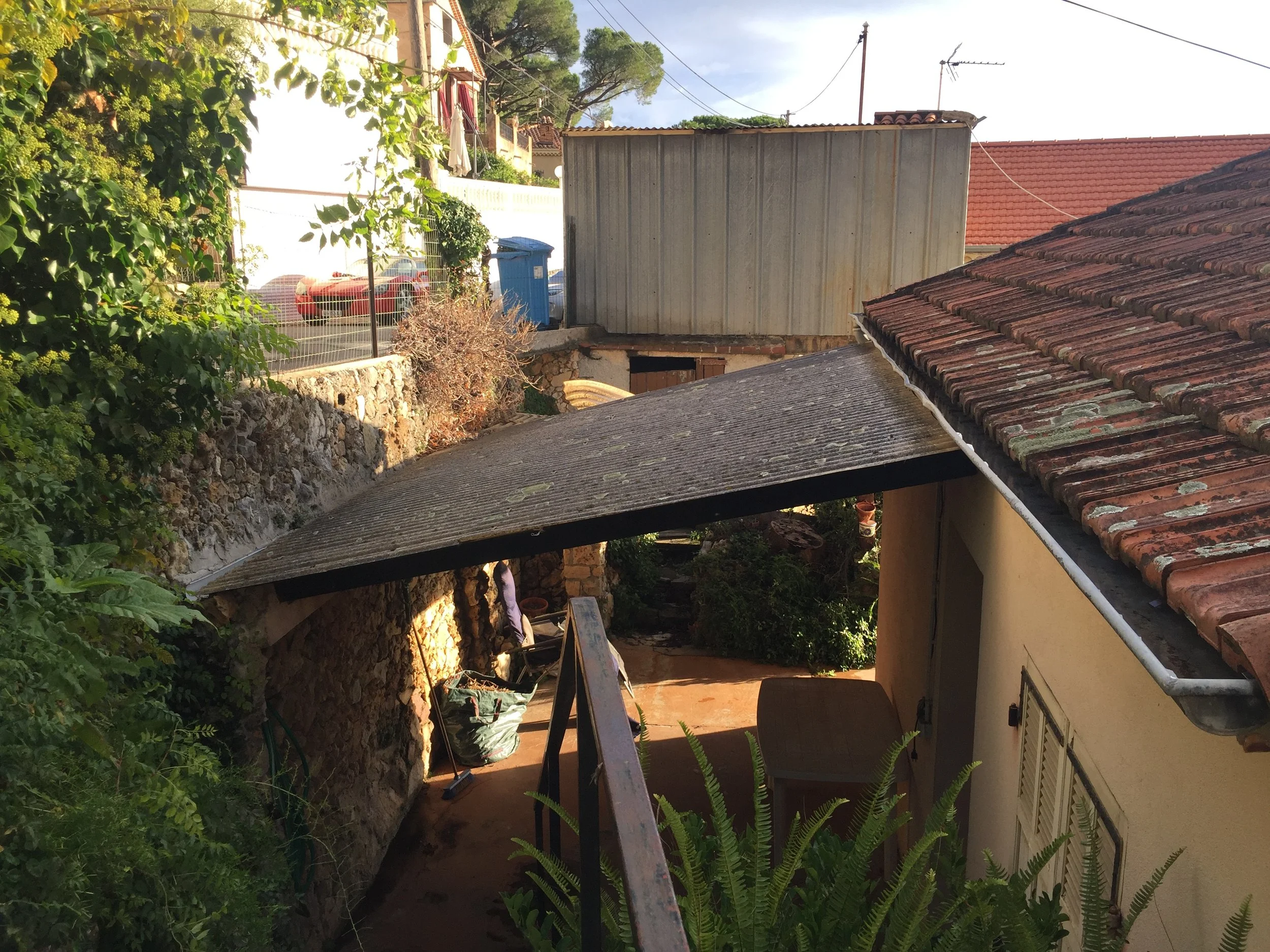Rénovation abri voiture et pergola Cannes.JPG