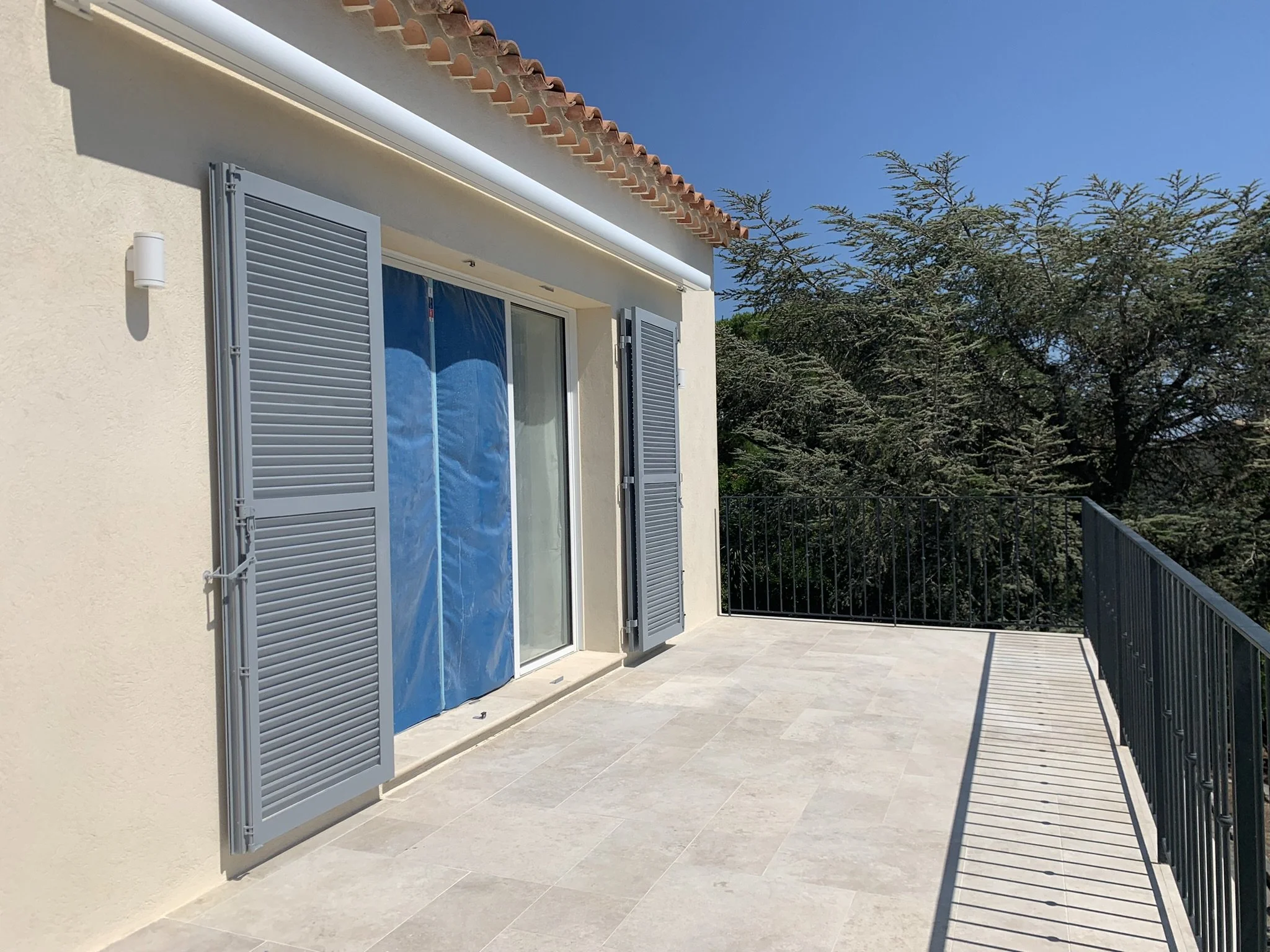 Création terrasse structure métallique Architecte Cannes.JPEG