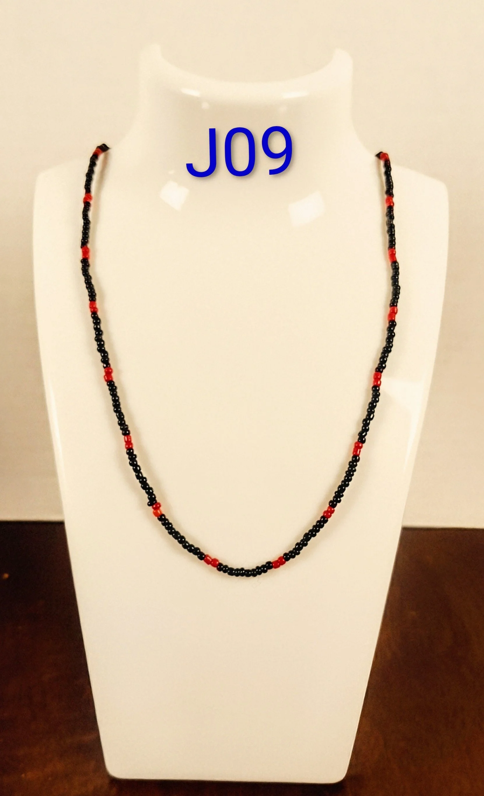 Shadow Flare Necklace