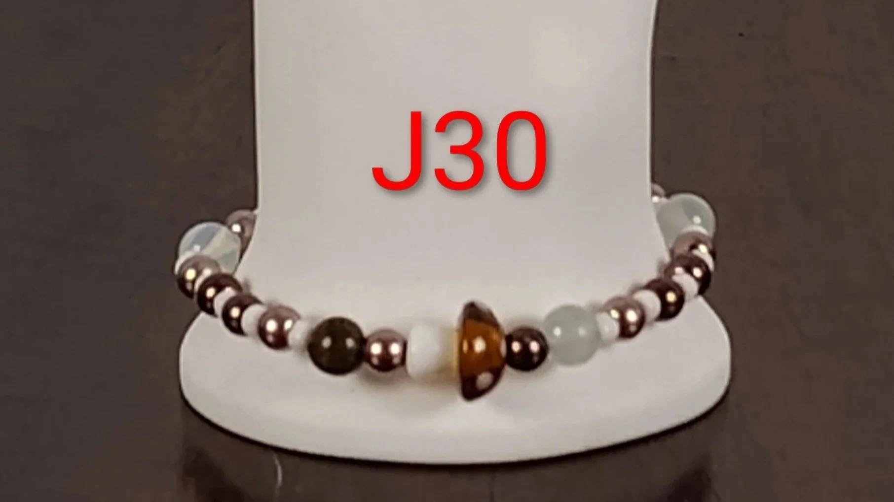 J30-02.jpg