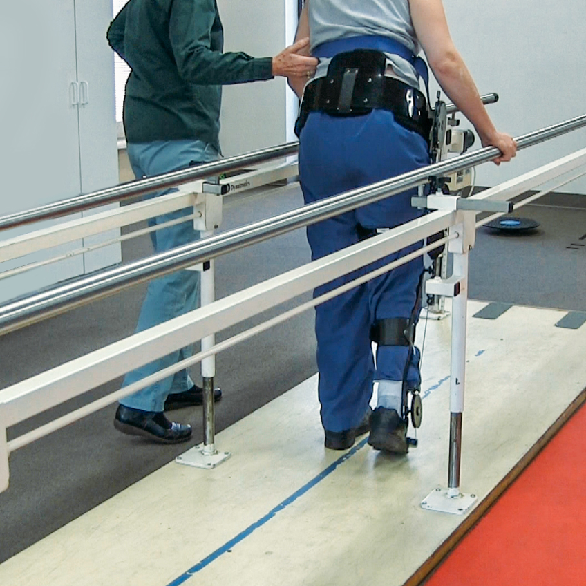 kickstart-patient---parallel-bars.png