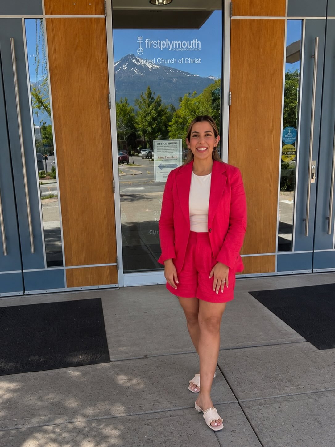 From South Texas to the Colorado mountains. ✈️🏔️

This week was a reminder that investing in ourselves as professionals ultimately benefits the people we serve. I spent two days immersed in play therapy training, learning from experienced clinicians