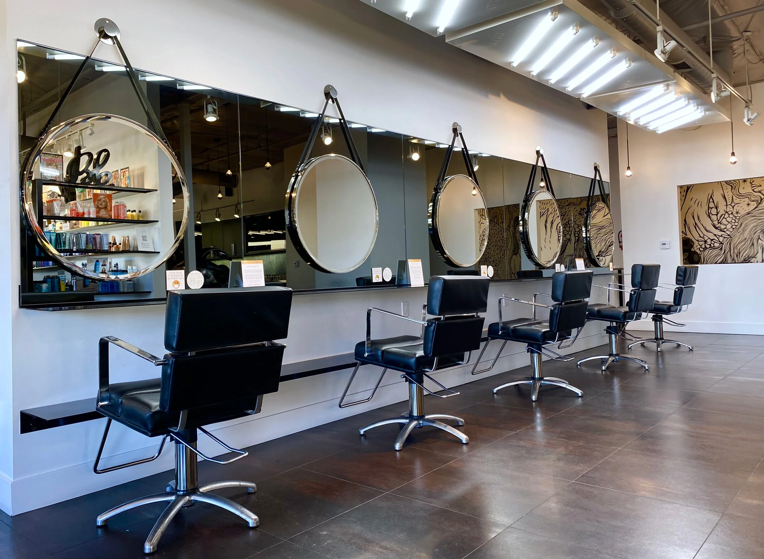 salon_tour-1-jet_rhys_hair.jpg