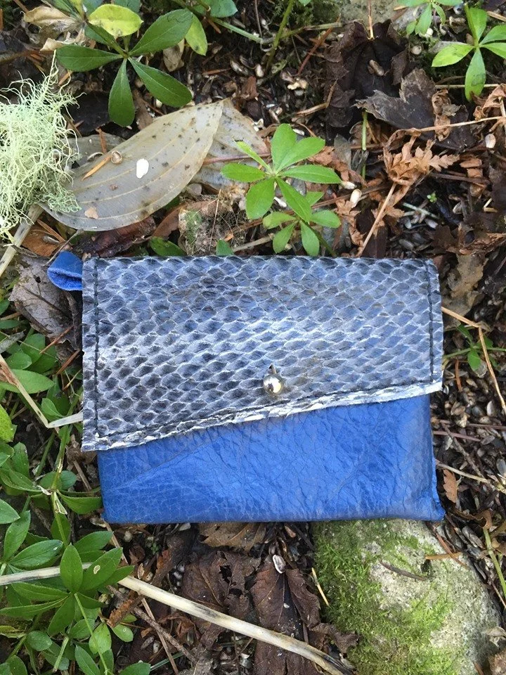 19 cobalt mini wallet.jpg
