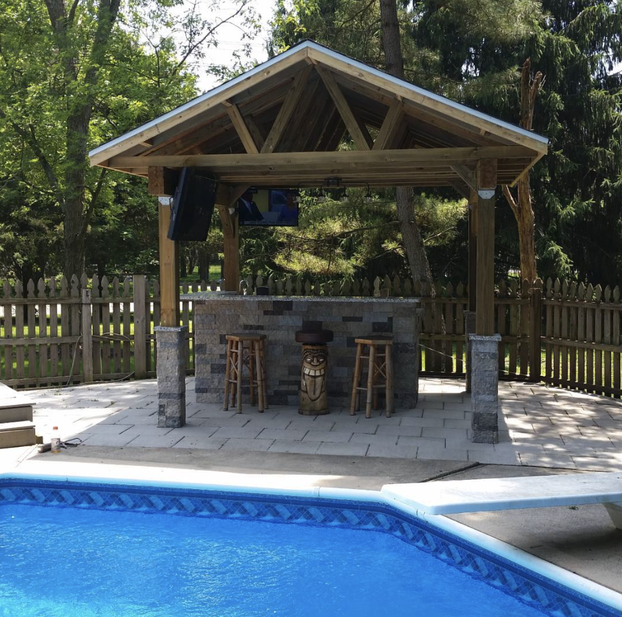 Portico backyard pool 