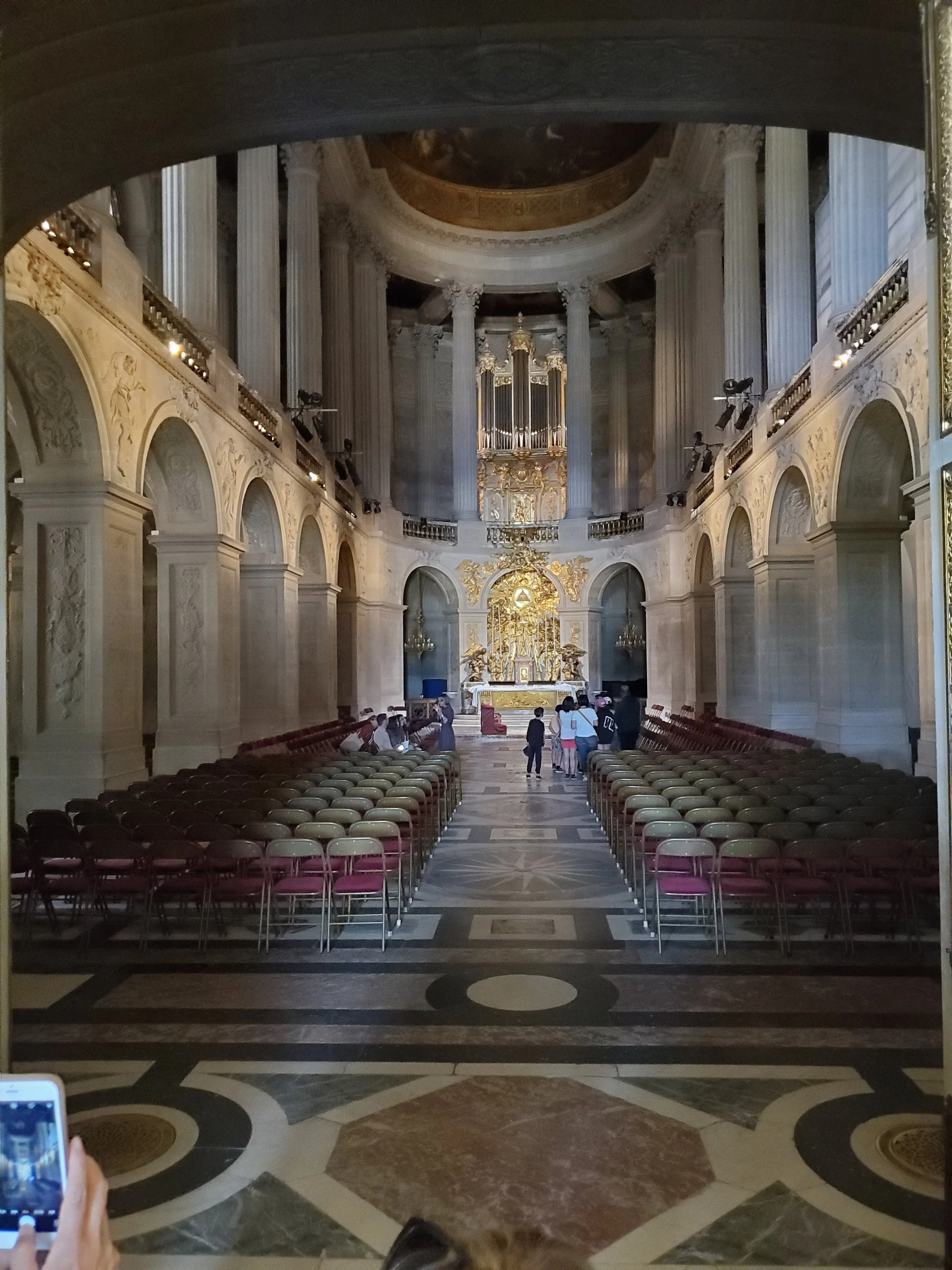 Versailles - not easy to get this one with no crowds!