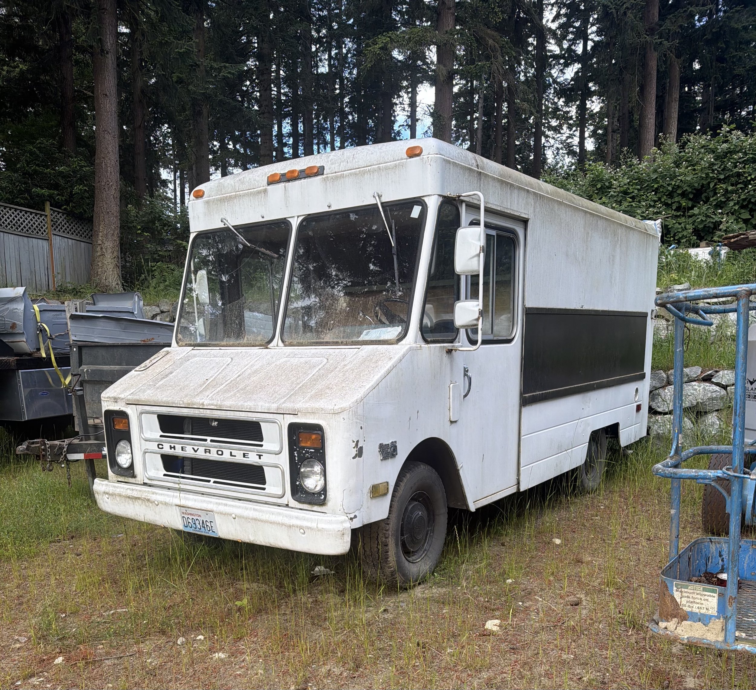 1986 Chevy P20 Step Van.   4400