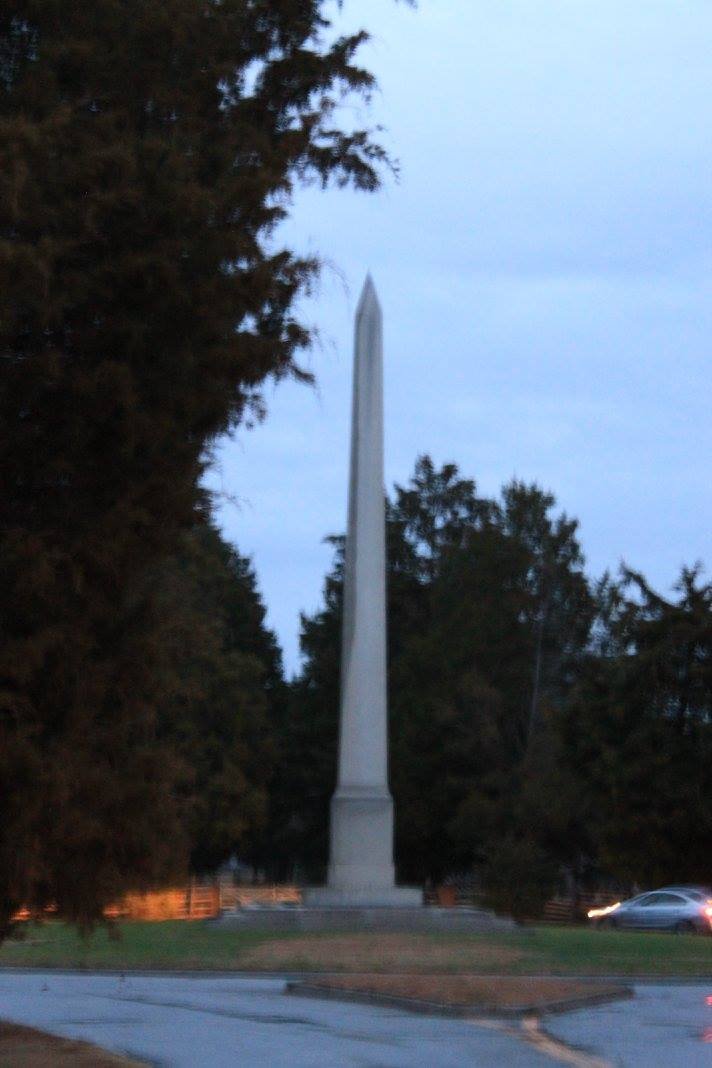 The birthplace monument at Pope's Creek. Photo by Zach Anderson (2019).