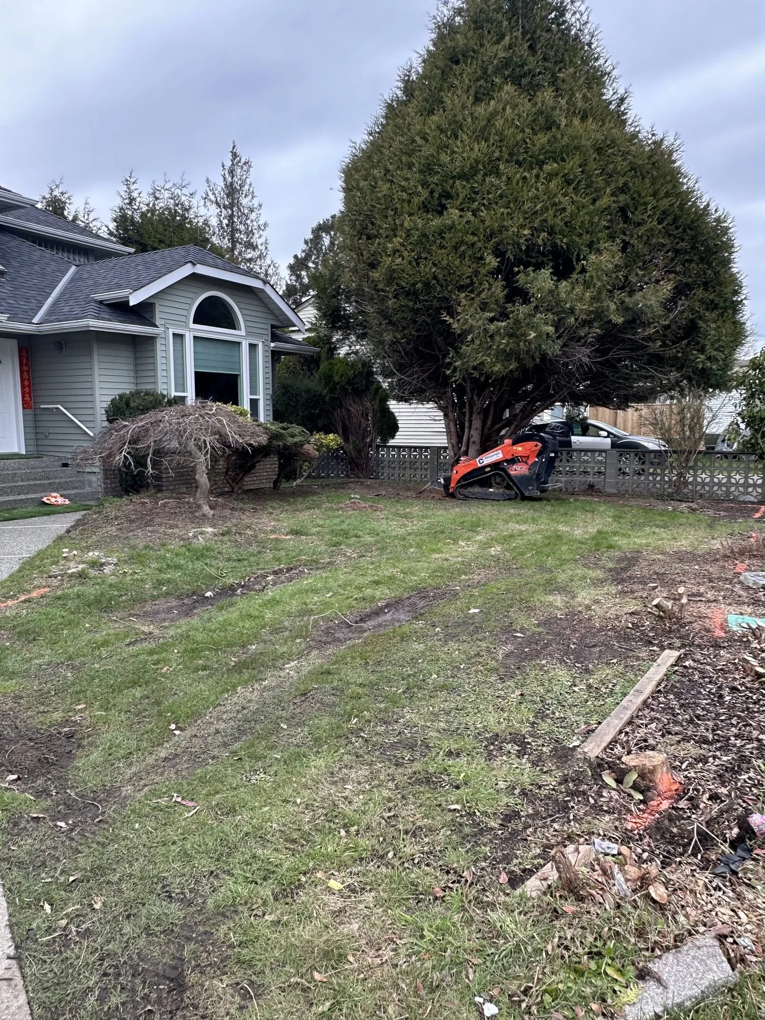 brb-15-skid-steer-yard-work.jpg