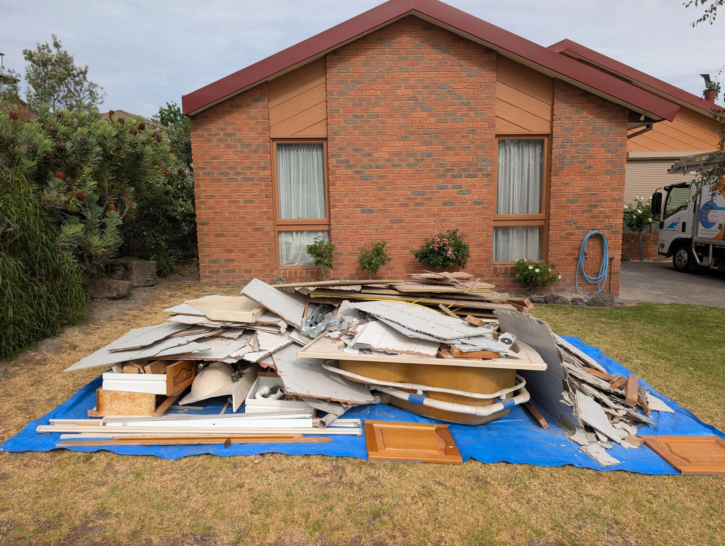 Renovation rubbish removal service in Bundoora