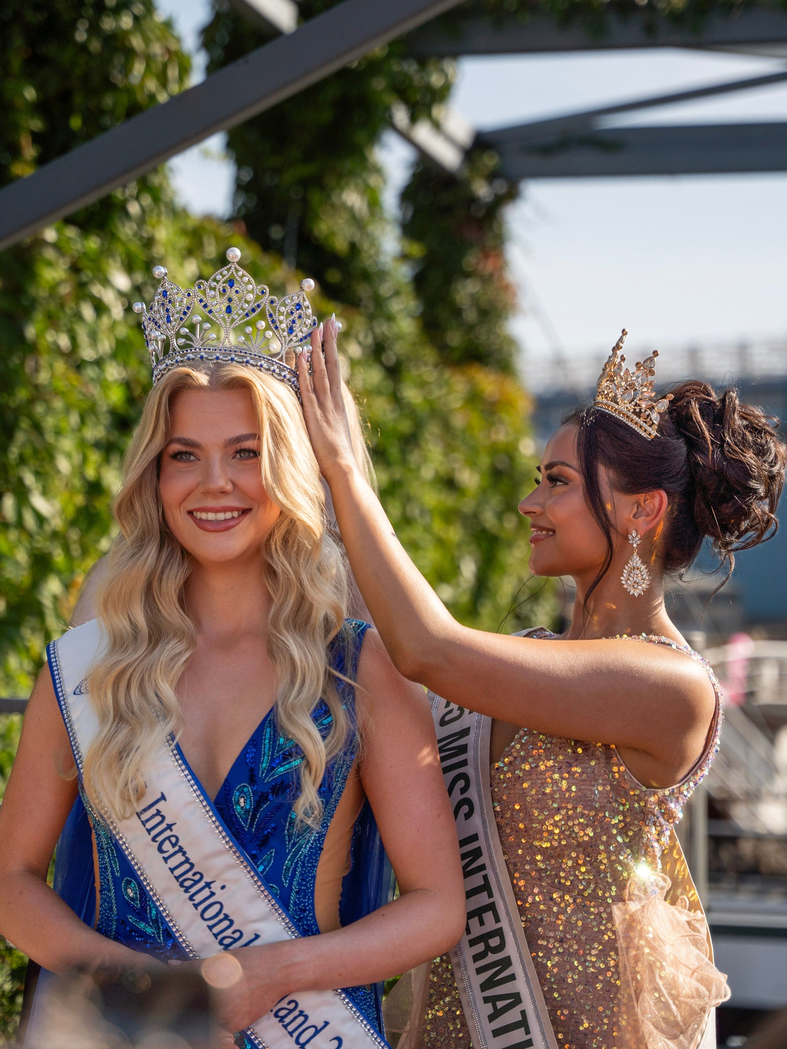 Jenni Karjalainen kruunattiin Miss International Finlandiksi