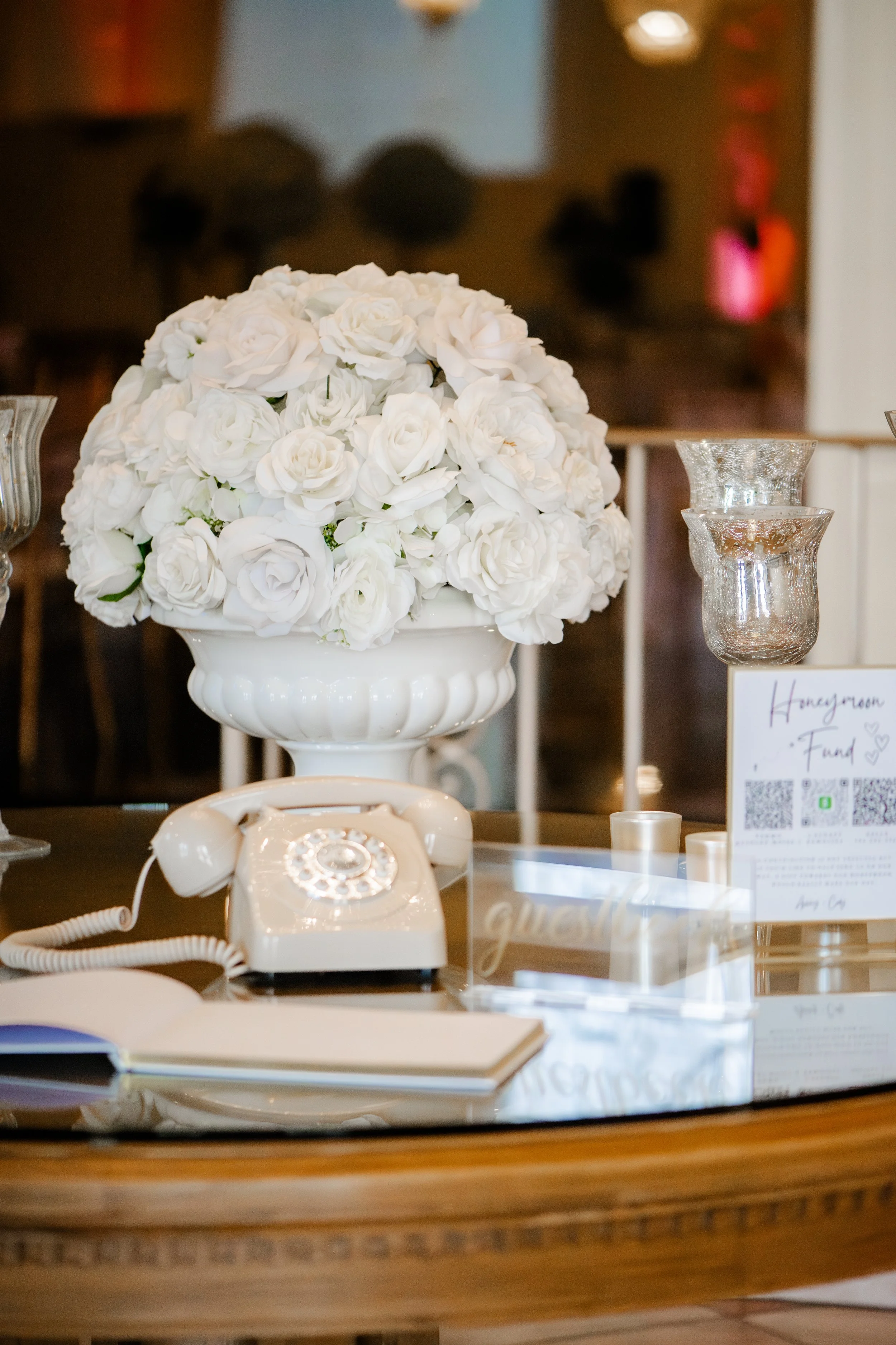 Me_Guestbook Table.jpg
