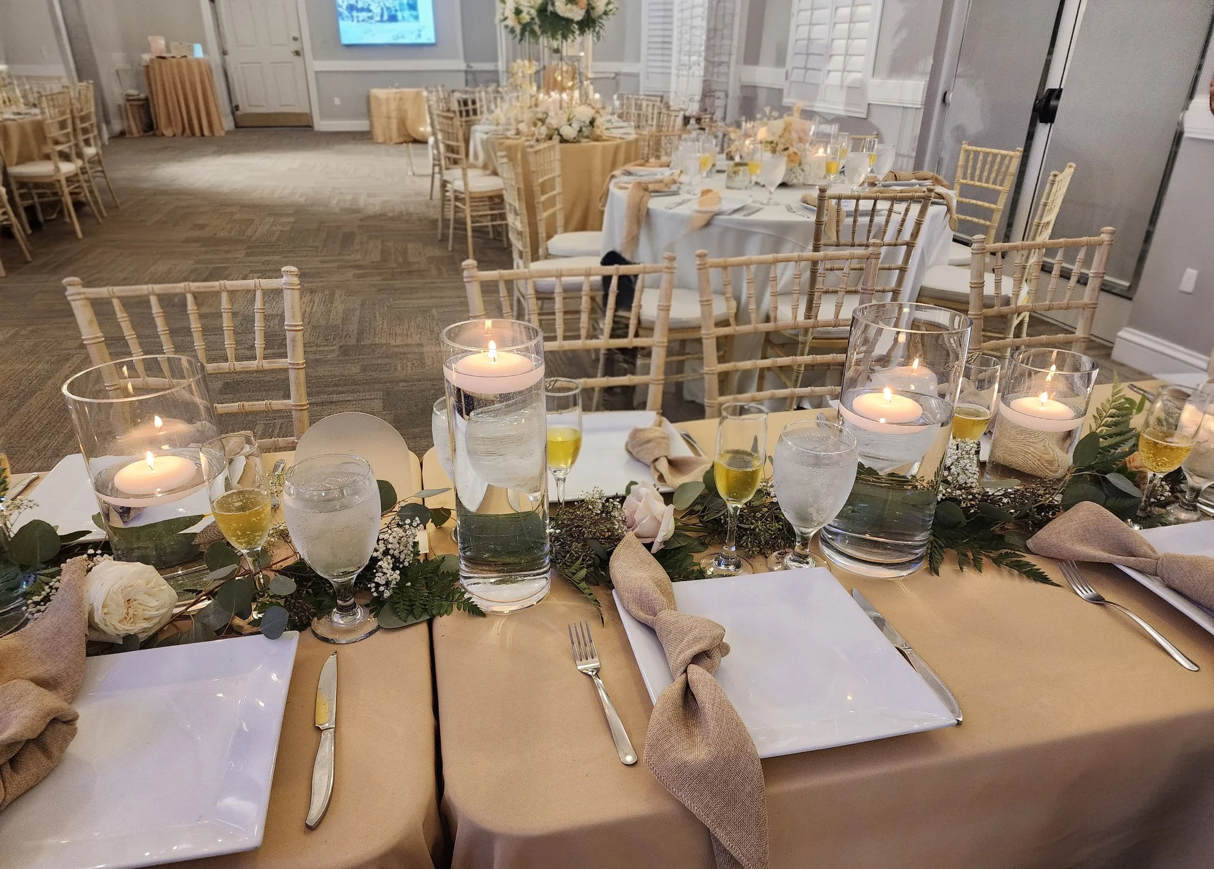 Chelsea_Reception Table Decor.jpg