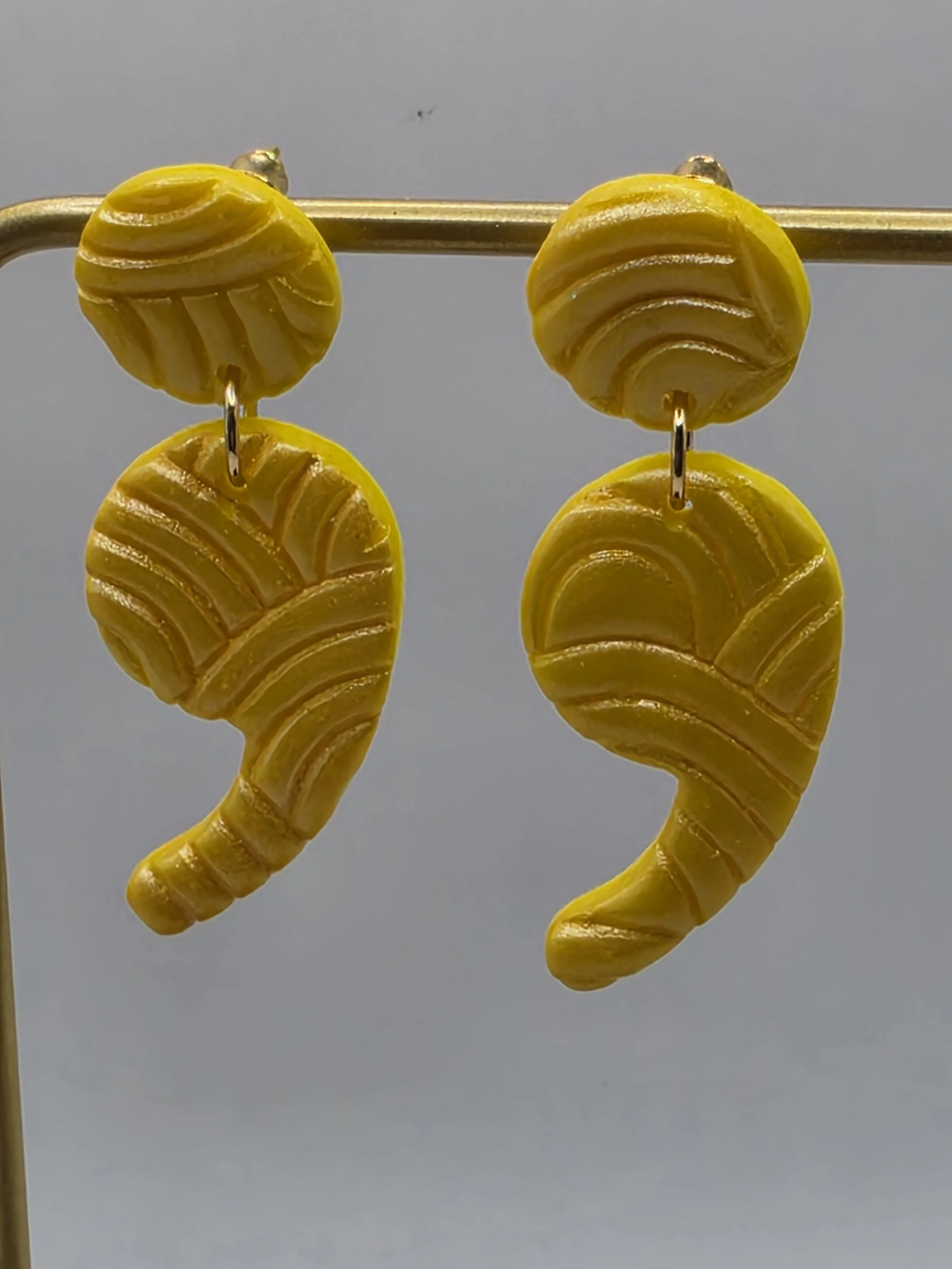 Stay_ Yellow.jpg