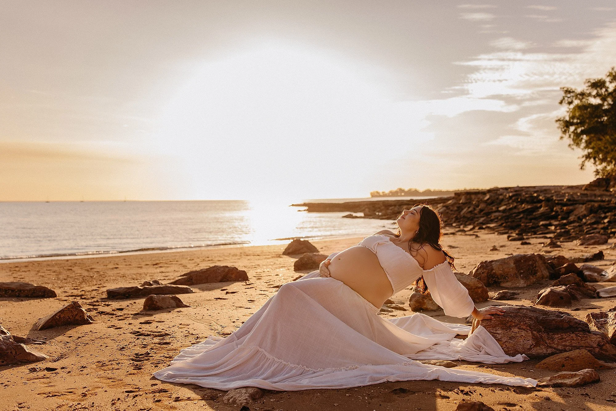 maternity-shoot-on-beach-at-sunset-nt.jpg