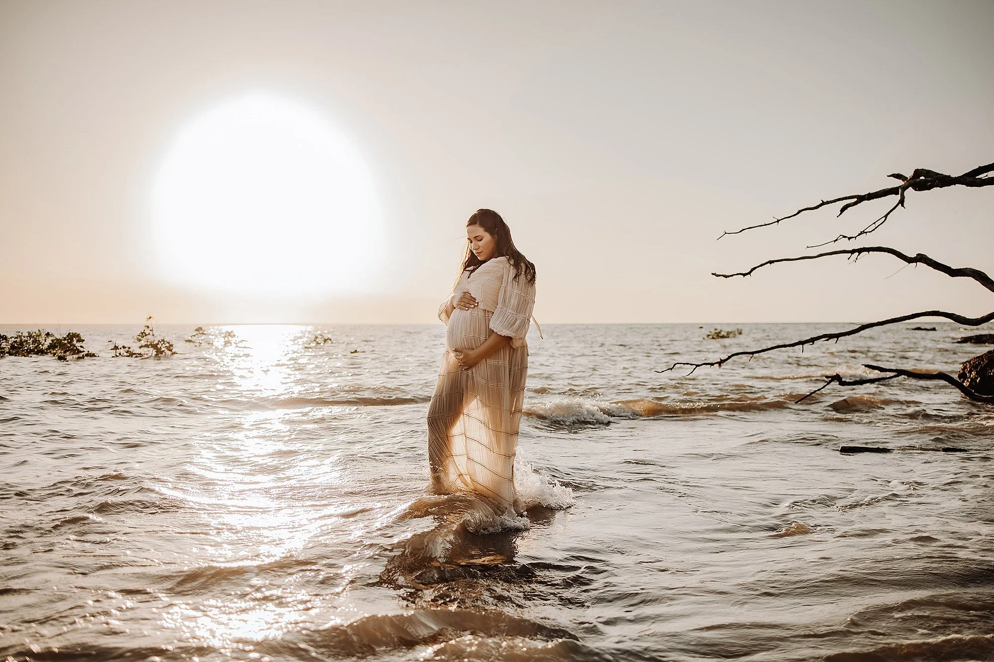 maternity-beach-photographer-darwin.jpg