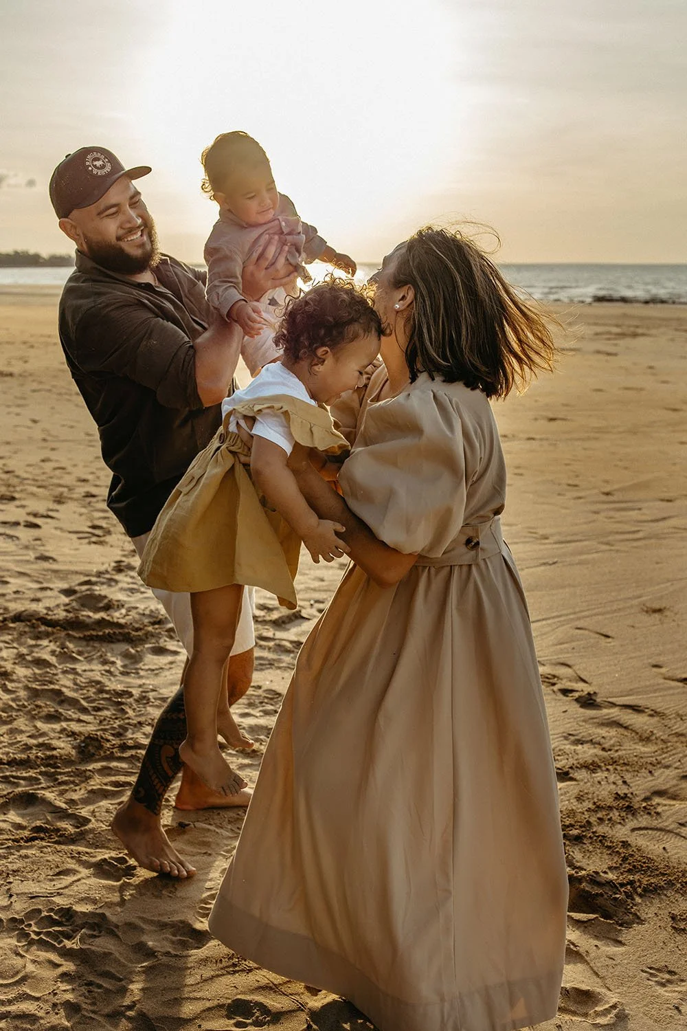 photography-session-family-of-four-nt-beach.jpg