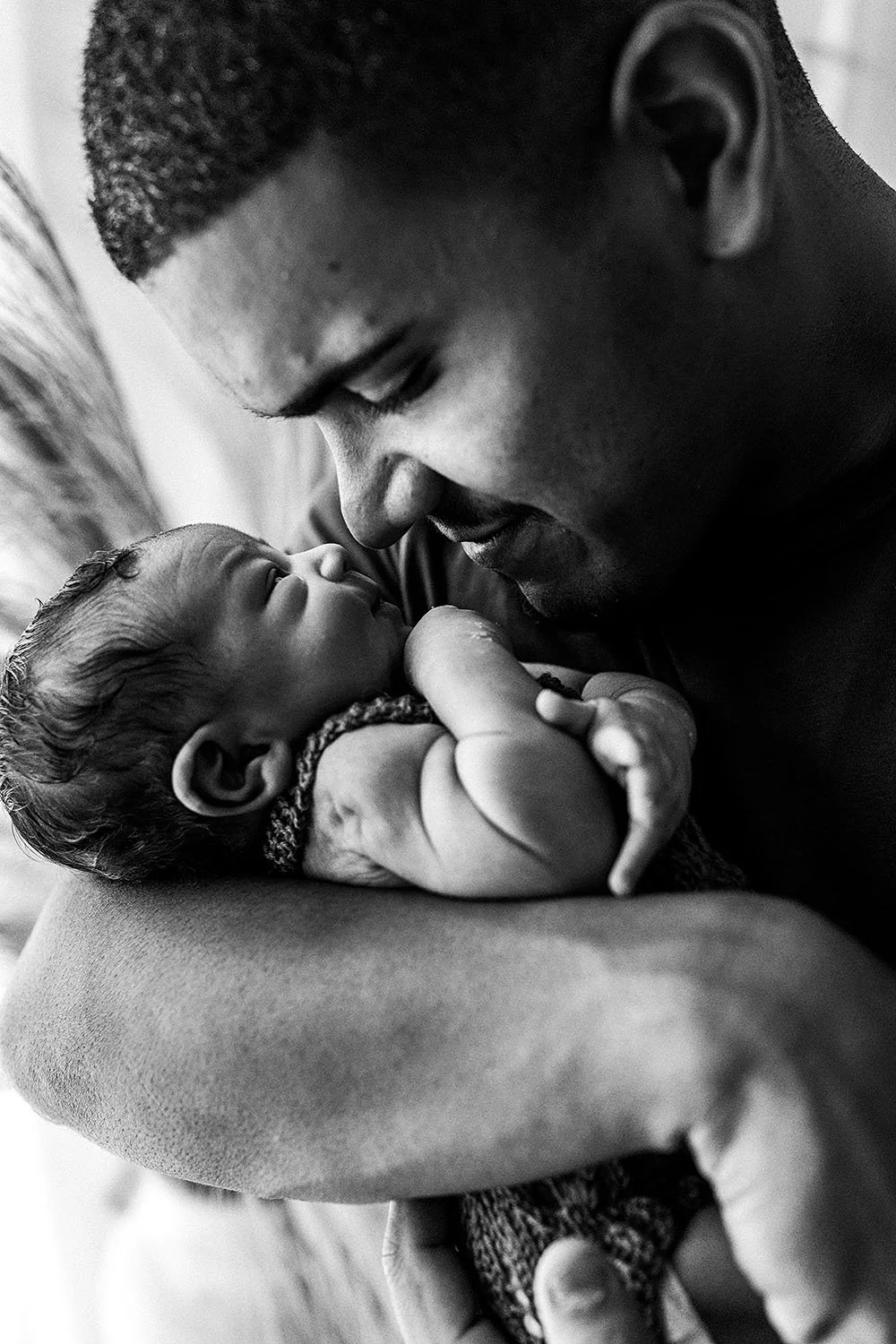 father-and-baby-newborn-shoot-nt.jpg