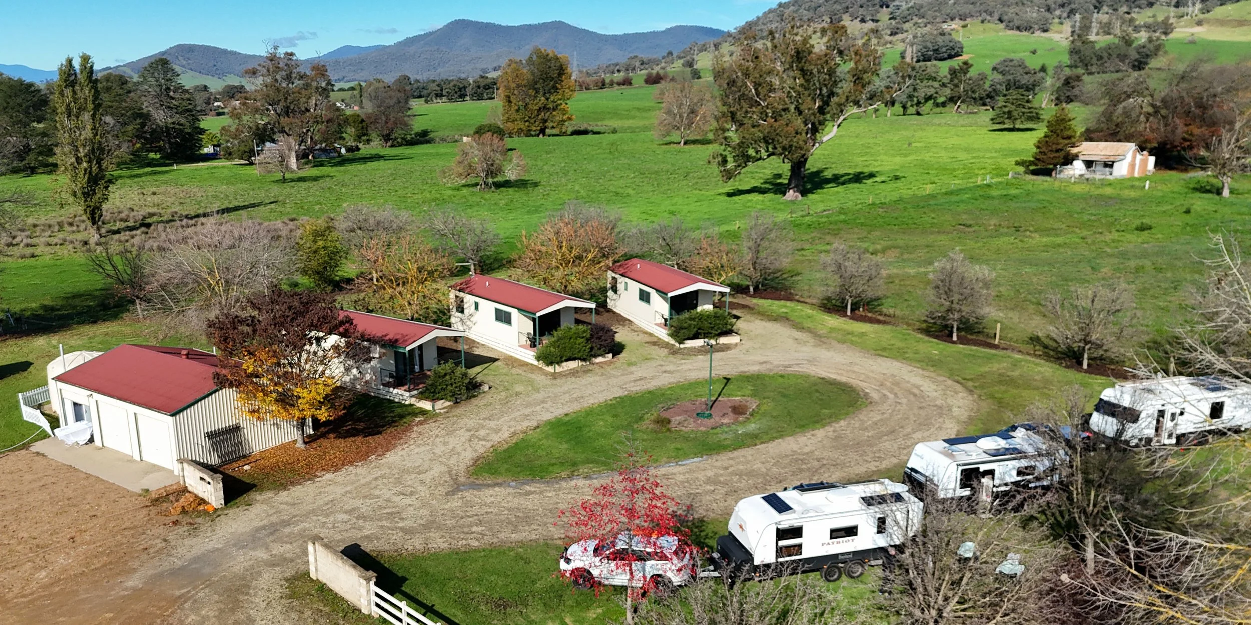 Dederang-Hotel-Cabins-01-EDIT.jpg