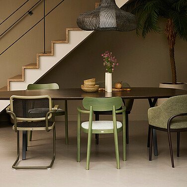 csm_thonet-chairs-2_dc17adcf82.jpg