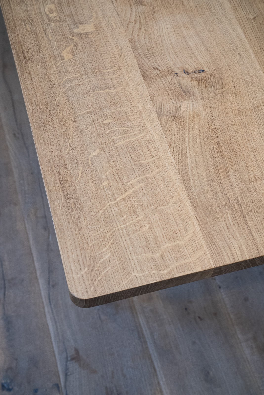 Juno-bespoke-dining-table-3.jpg
