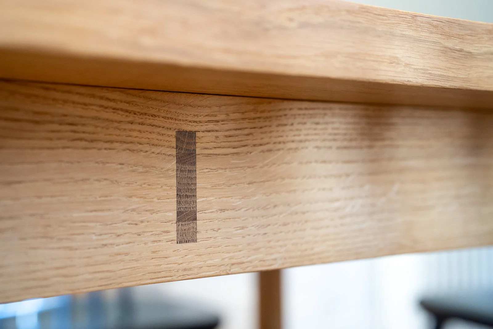 Juno-bespoke-dining-table-10.jpg