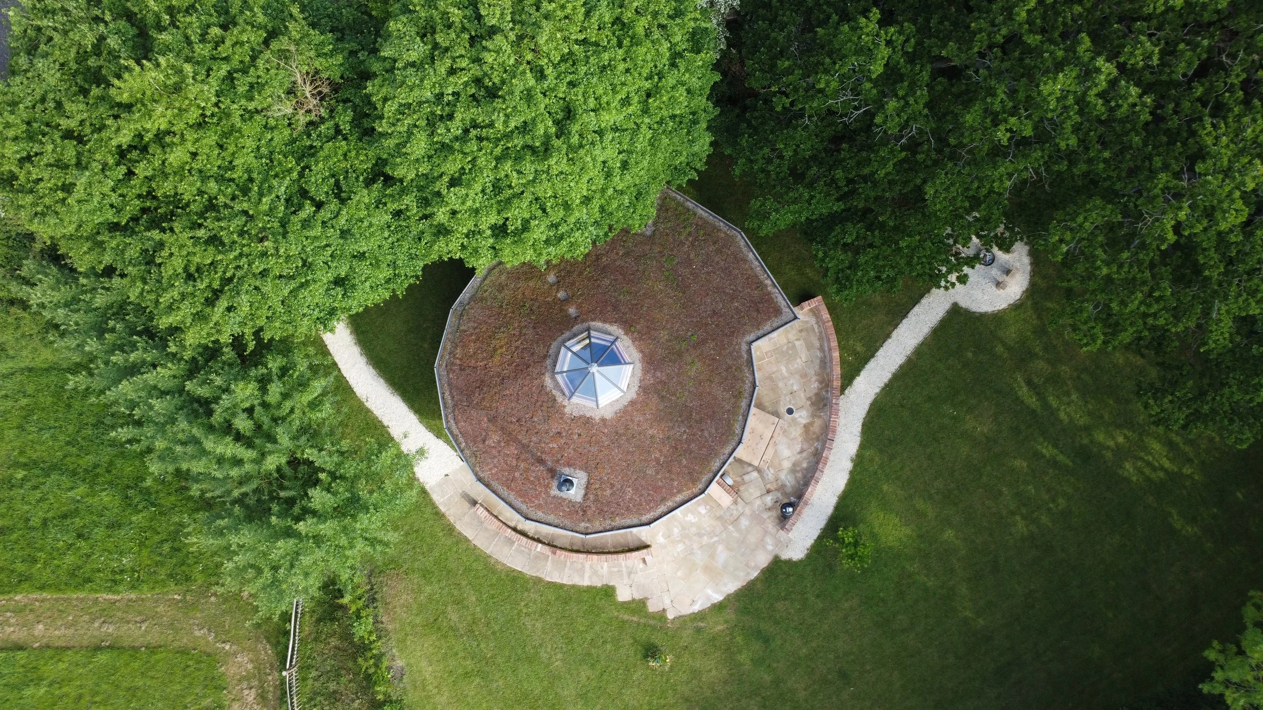 The Straw Roundhouse