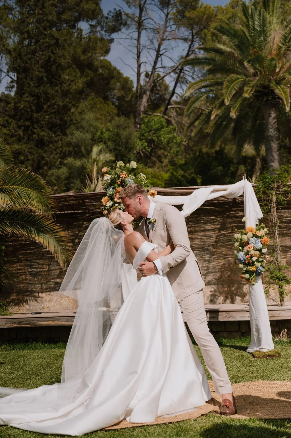 mfh-Philippa-and-Alex-262.jpg