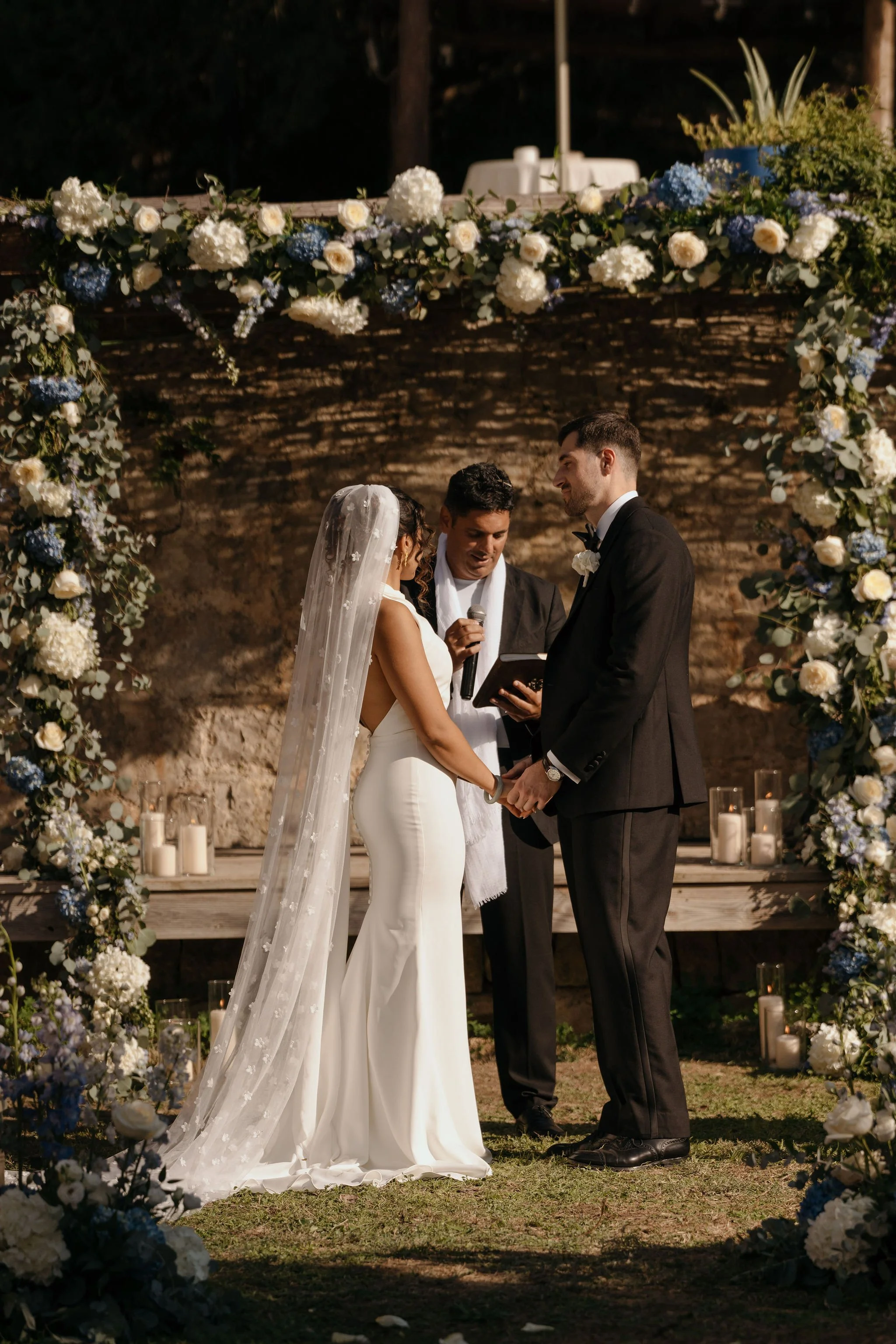 L&FWeddingPreviews154.jpg
