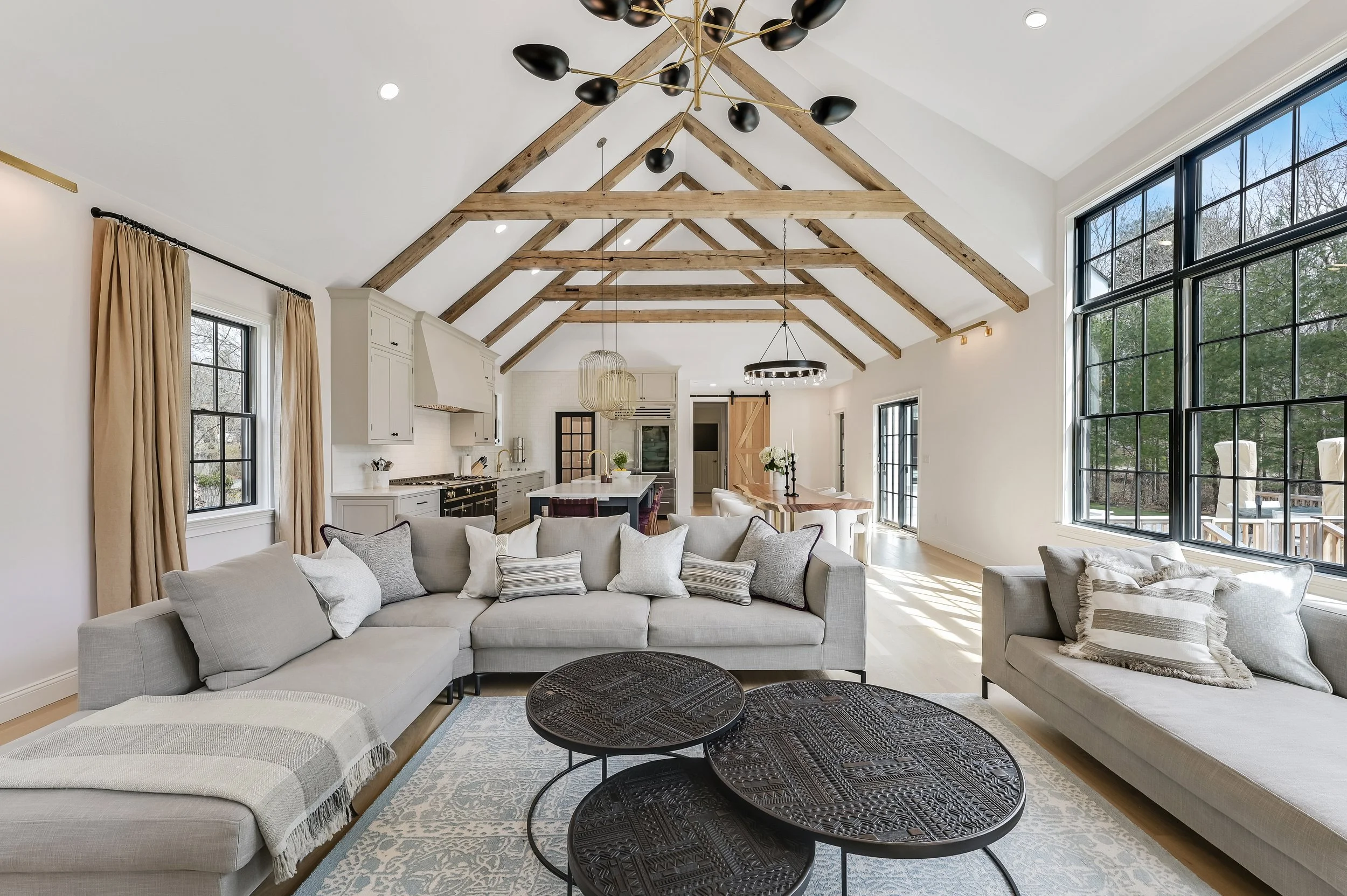 PrintRes_27 - 13 Cosdrew Ln, East Hampton - GreatRoom-Living.jpg