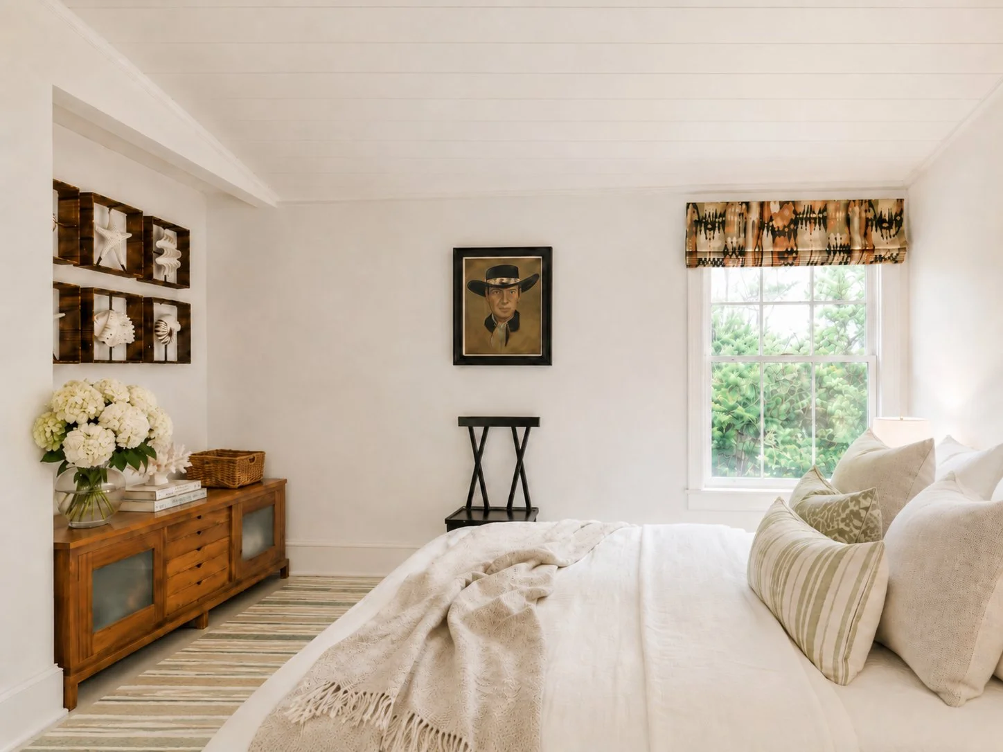 Ground floor guest bedroom.jpg
