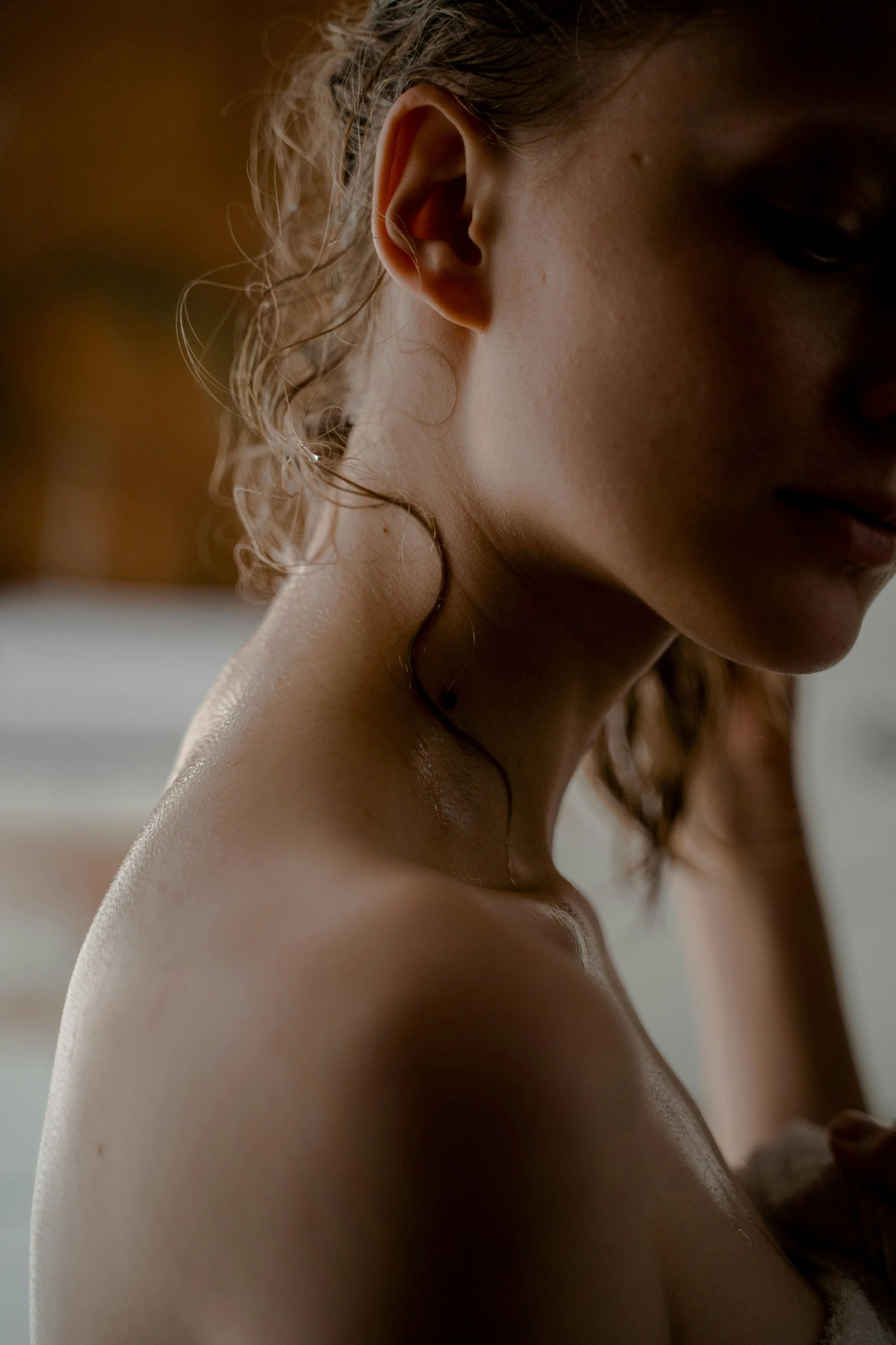 Why Your Skin Still Looks Tired (Even With Good Skincare)…