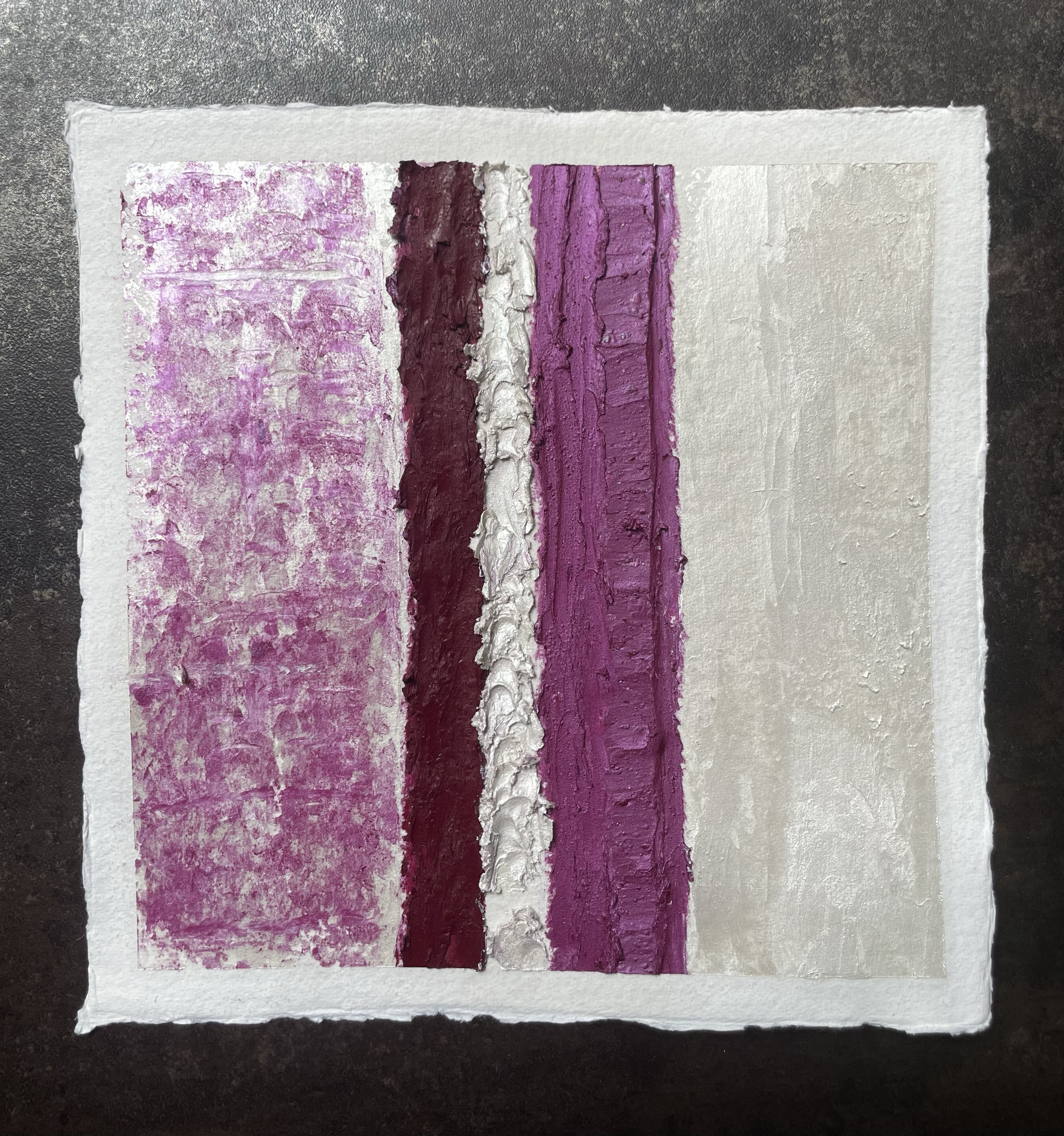 Granada No. 9
Oil pastel on cotton paper 
21 × 21 cm
2026

To "Violin Concerto for Two Violins in D Minor" by Bach