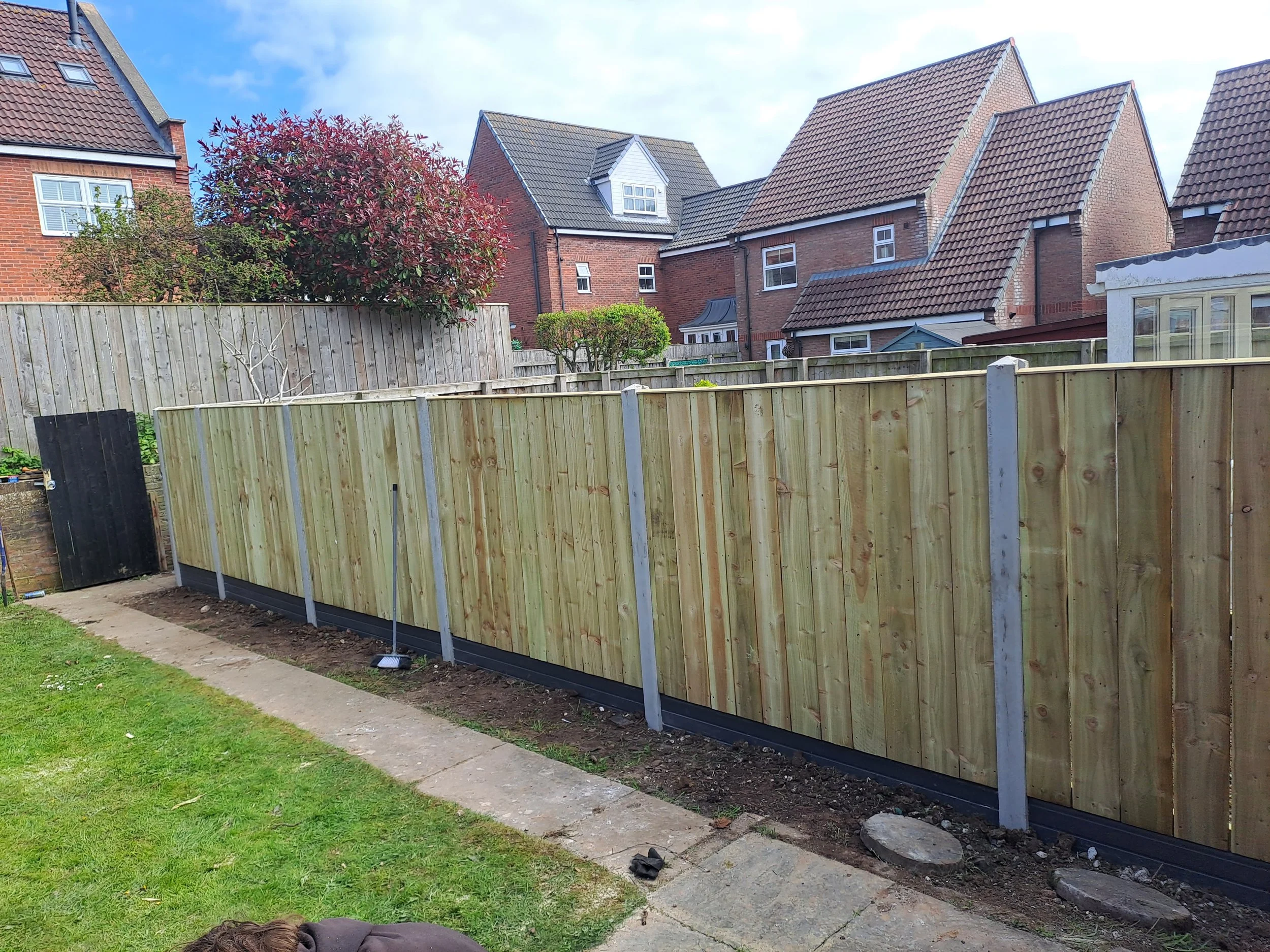 Fence 1.jpg