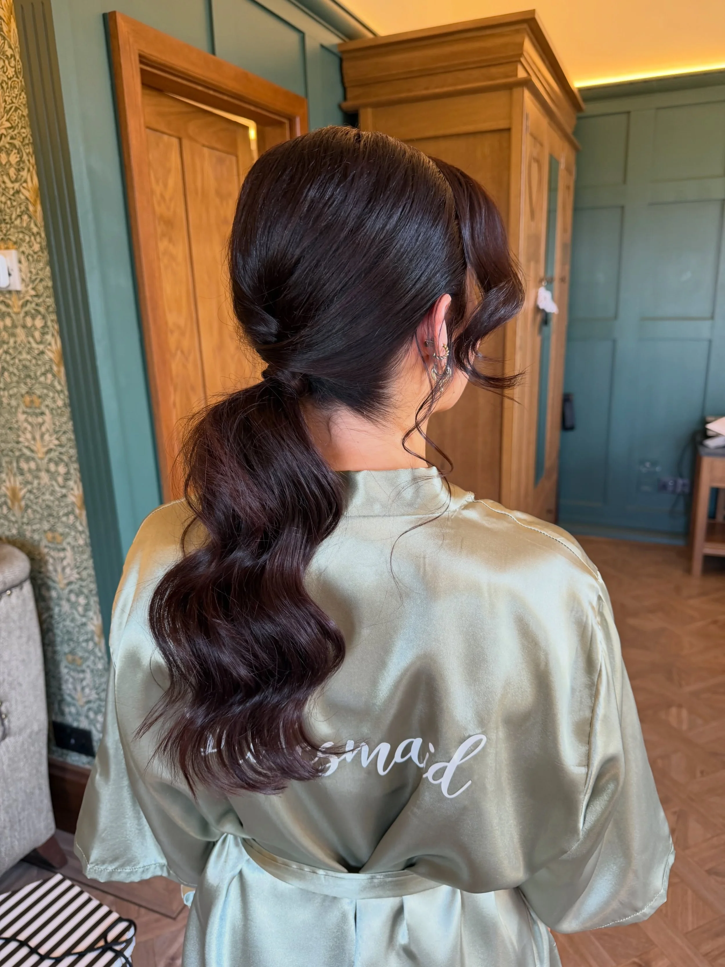 bridesmaid pony hallelujah ✨ 

#holbeckghyllcountryhousehotel #holbeckghyllweddings #cumbriahairstylist #bridalhairstyling #lakedistrictbridalhair