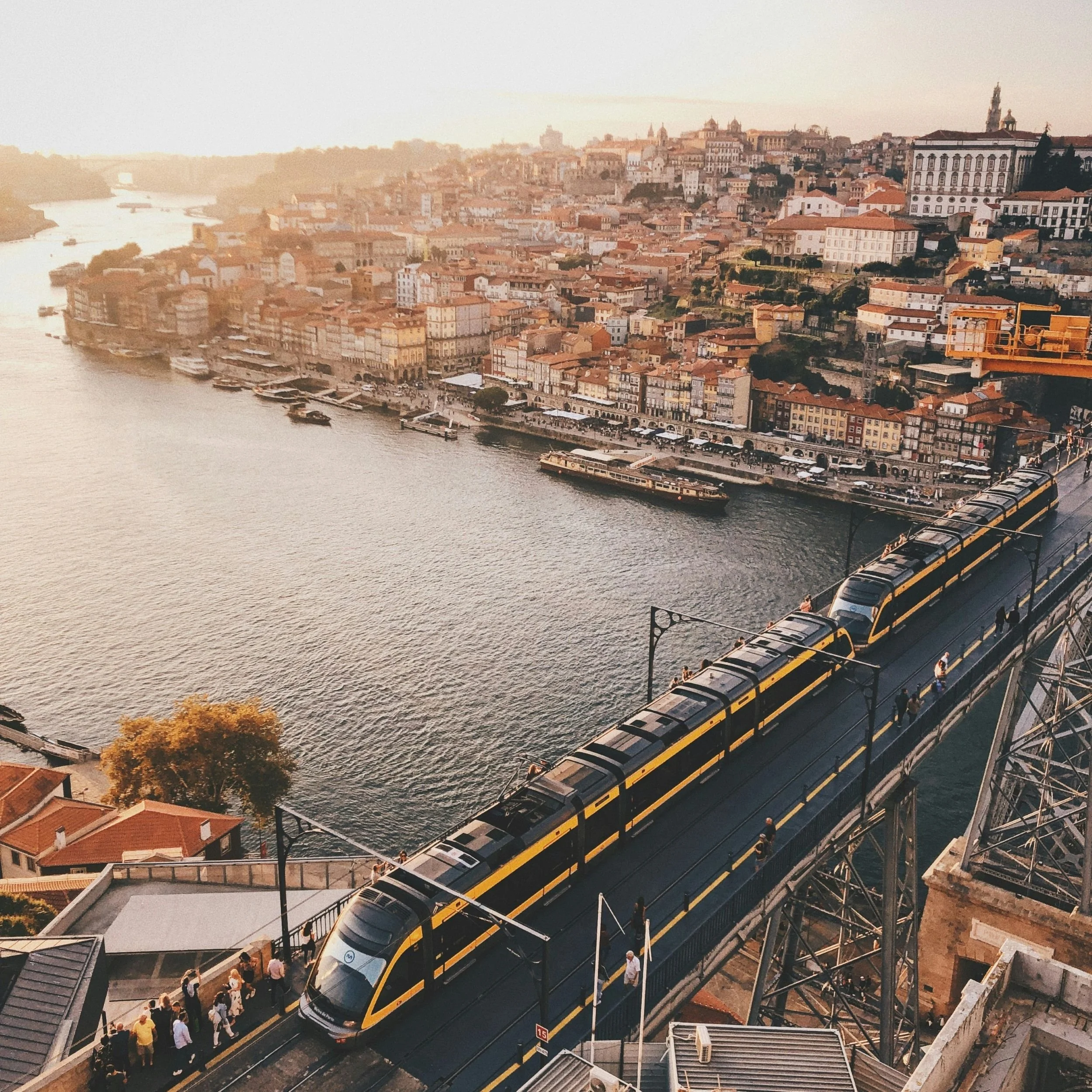 Porto train.jpg