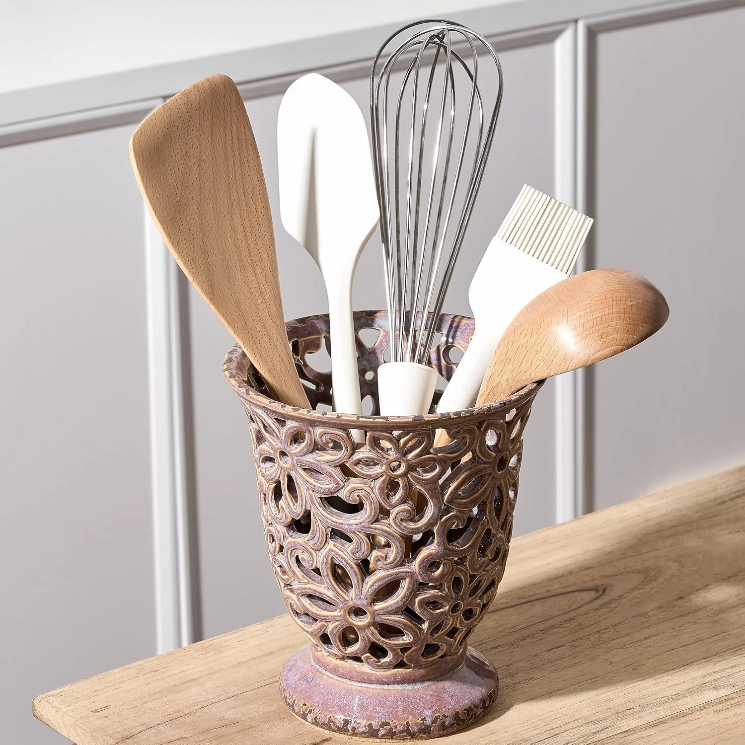 Elegant Floral Lattice Utensil Holder