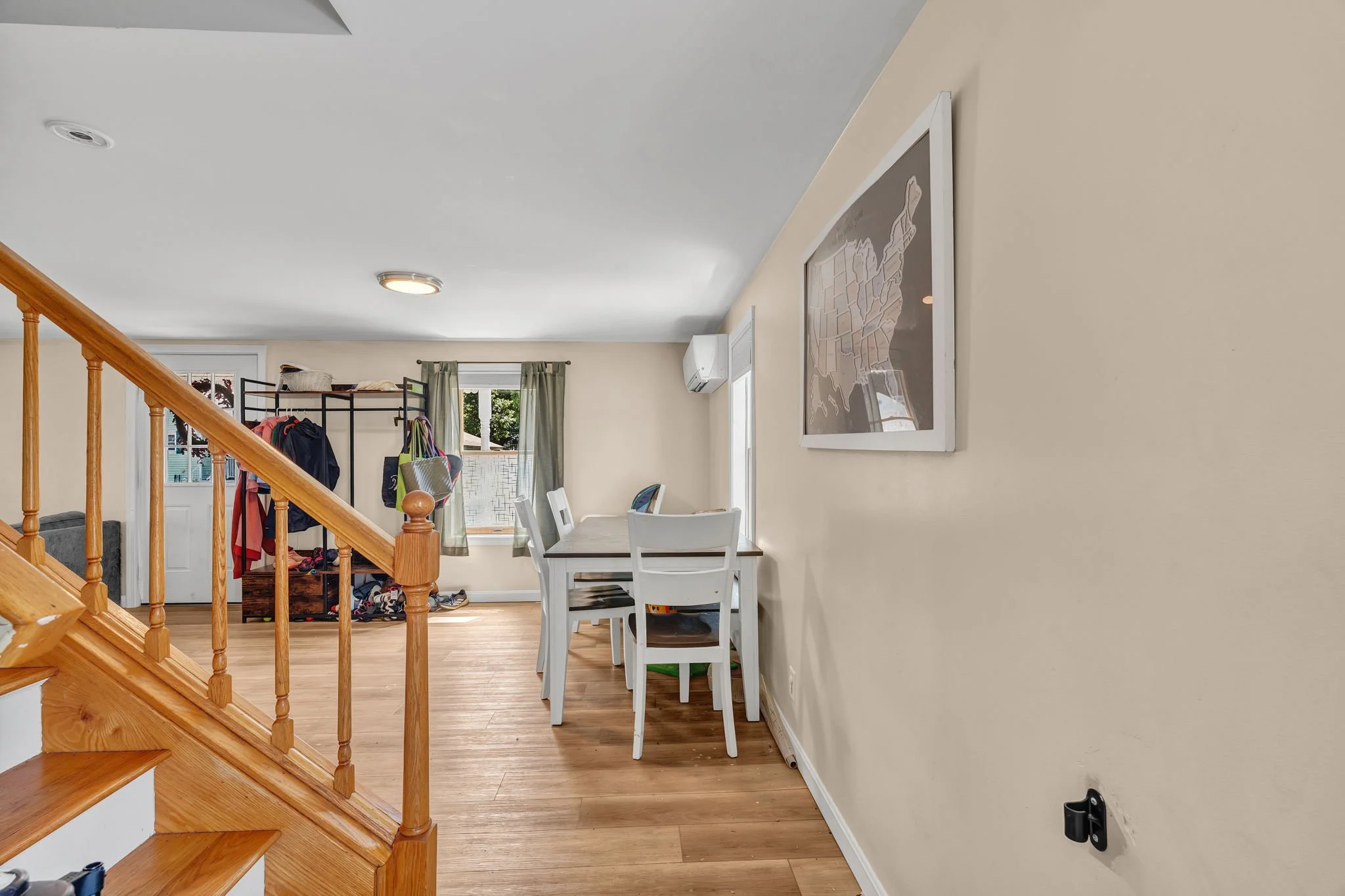 9-web-or-mls-68-smith-st.jpg