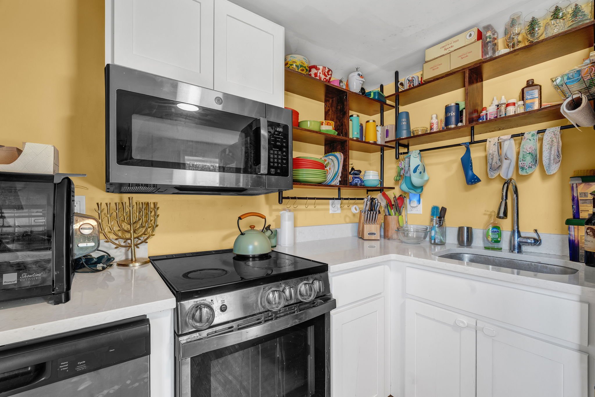 12-web-or-mls-68-smith-st.jpg