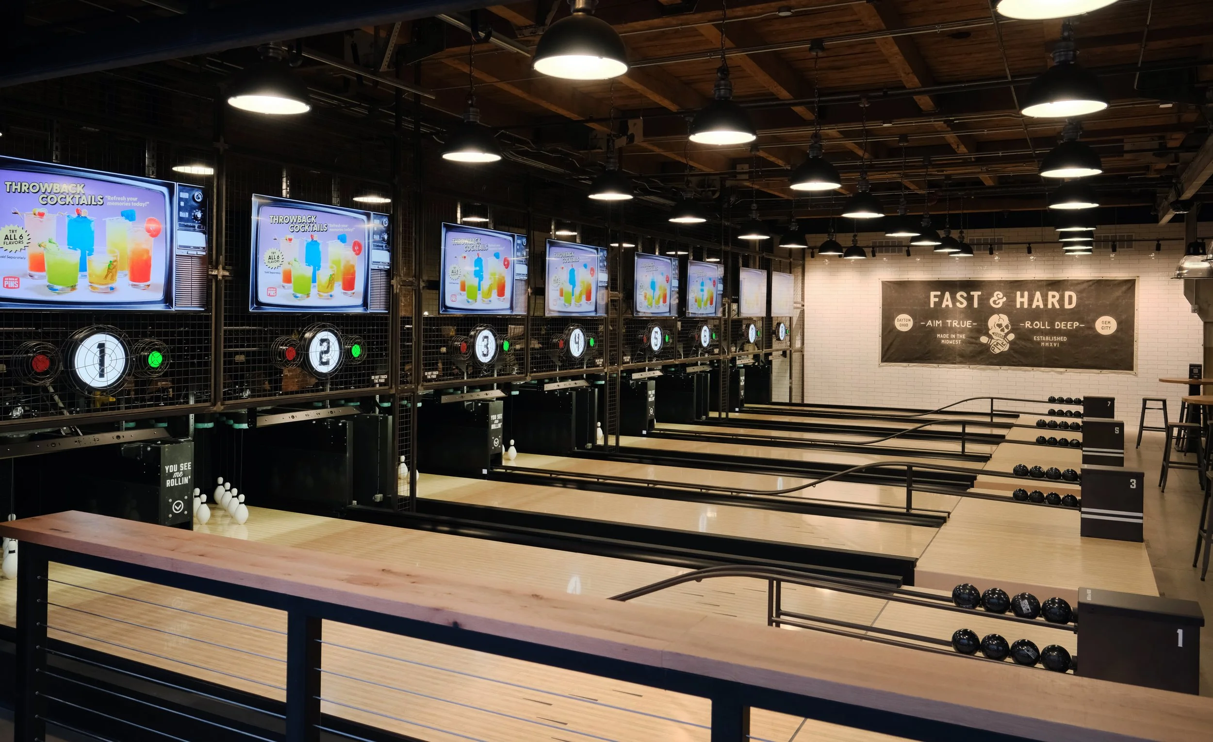 PINS_DAYTON_Facliities_Lanes_C.jpg
