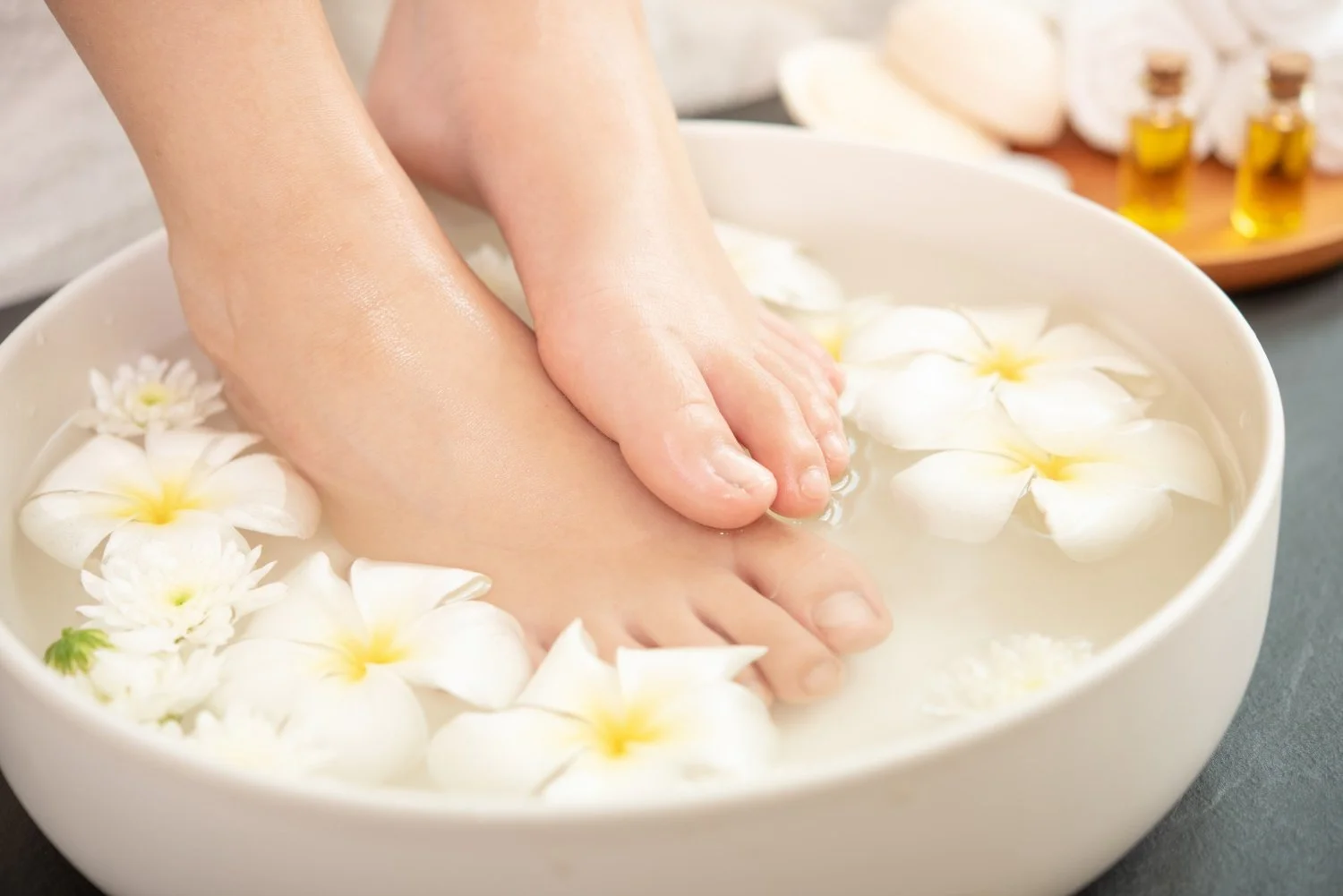 STANDARD PEDICURE