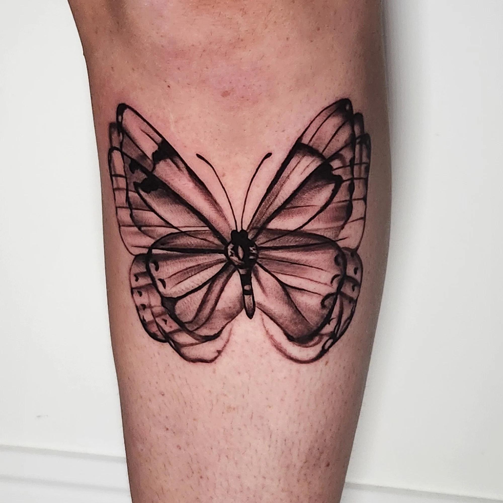 3D fluttering, realistic butterfly tattoo