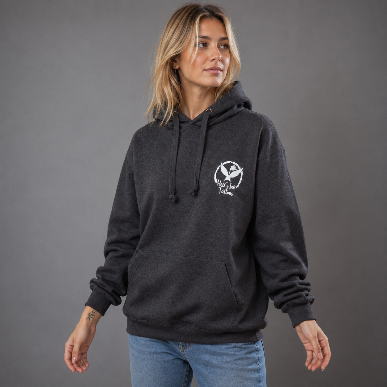 Hells_Ink_Merch_Hoodie_01.jpg