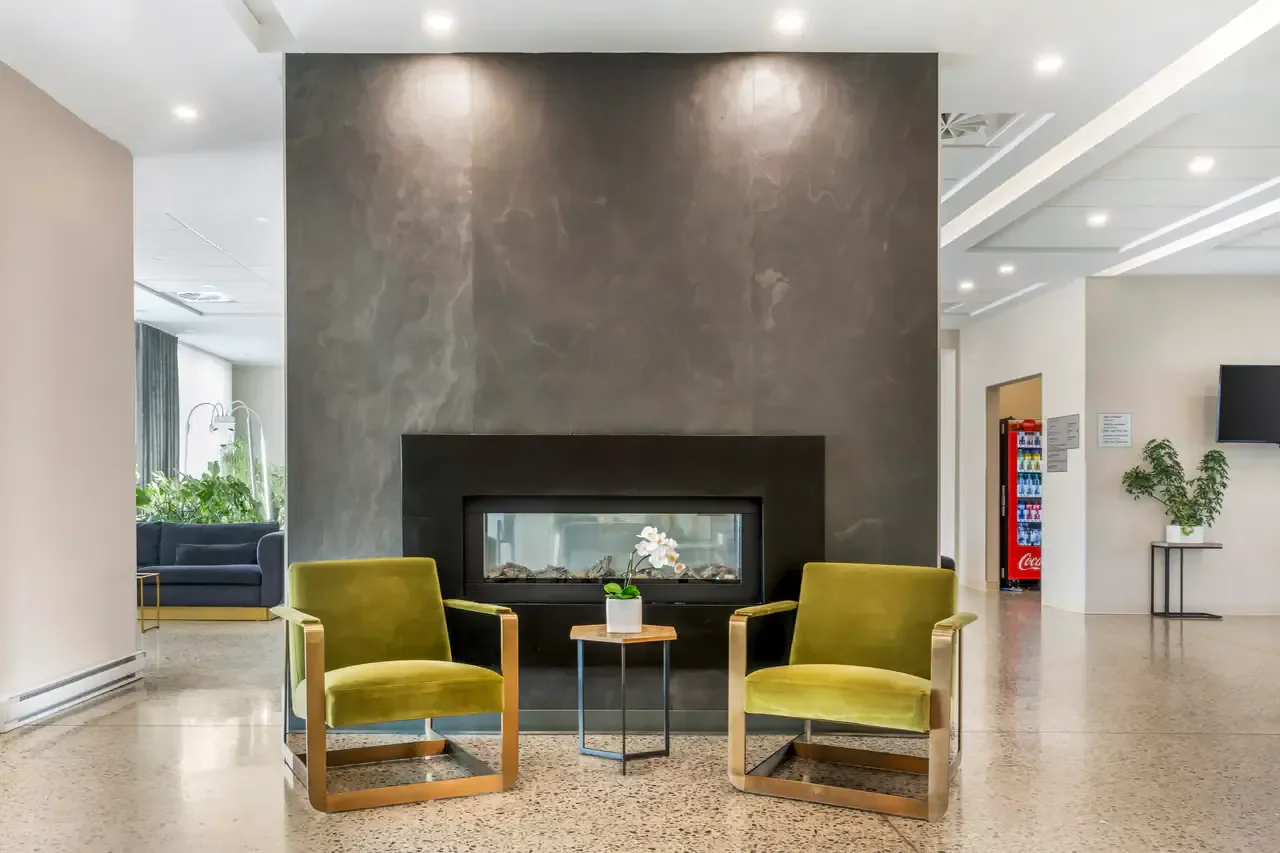 CNB33lobby4.webp