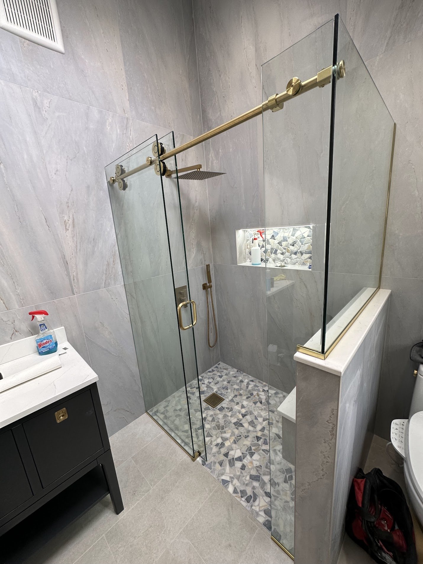 sliding shower door.jpg