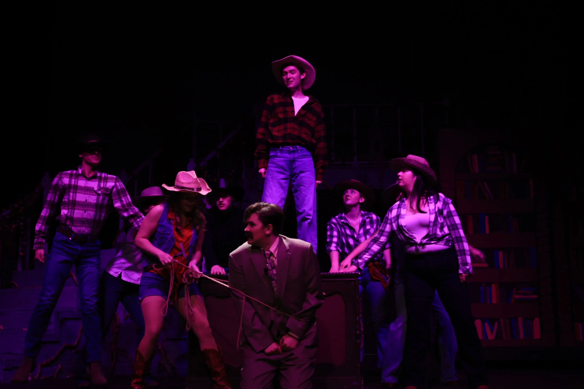 GOOD - Doralee rodeo tying Hart up - 9to5 Stage Photos - 260408.JPG
