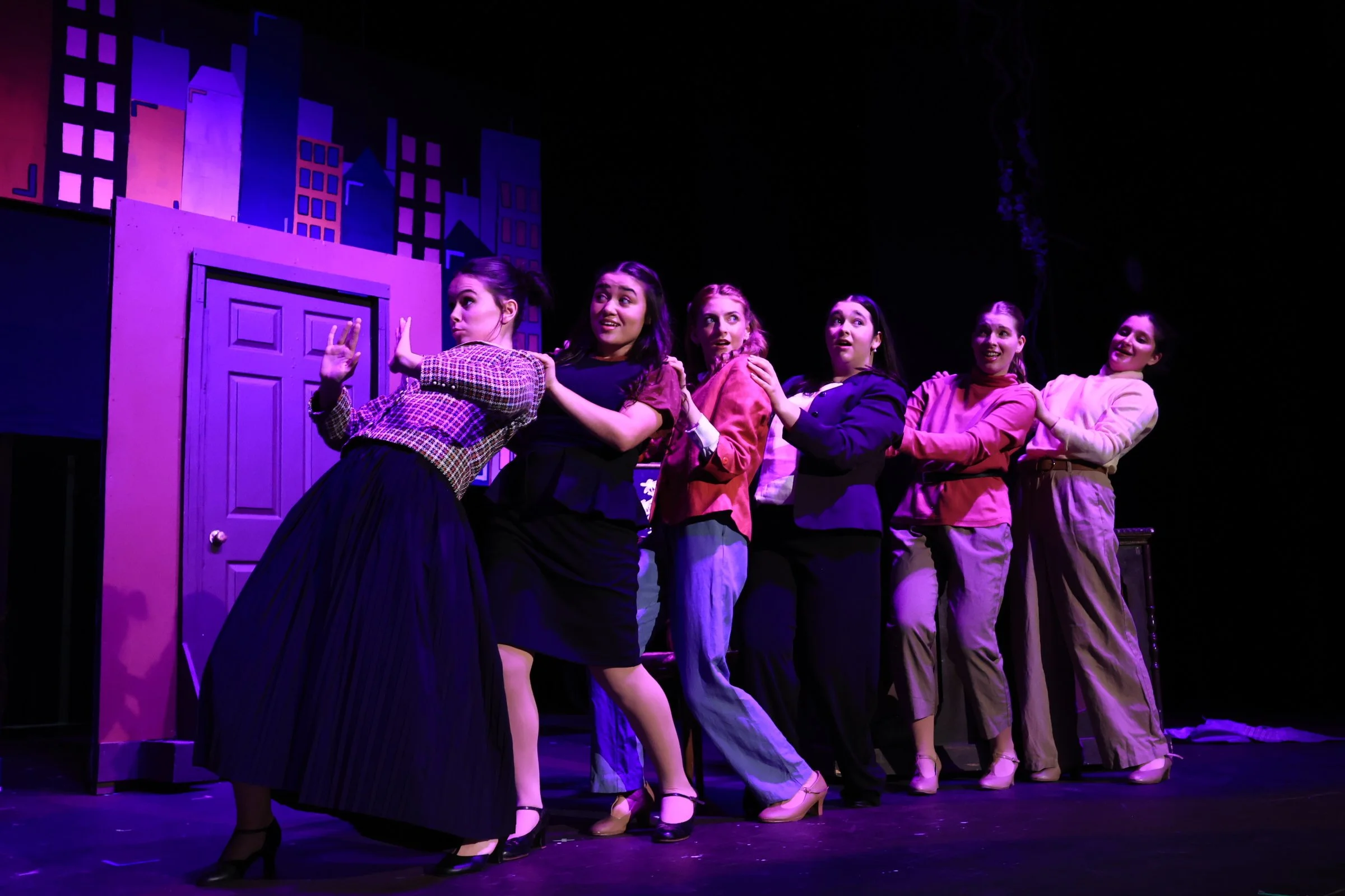 BEST - Ensemble silly Ro z line in Hart to Hart - 9to5 Stage Photos - 260408.JPG